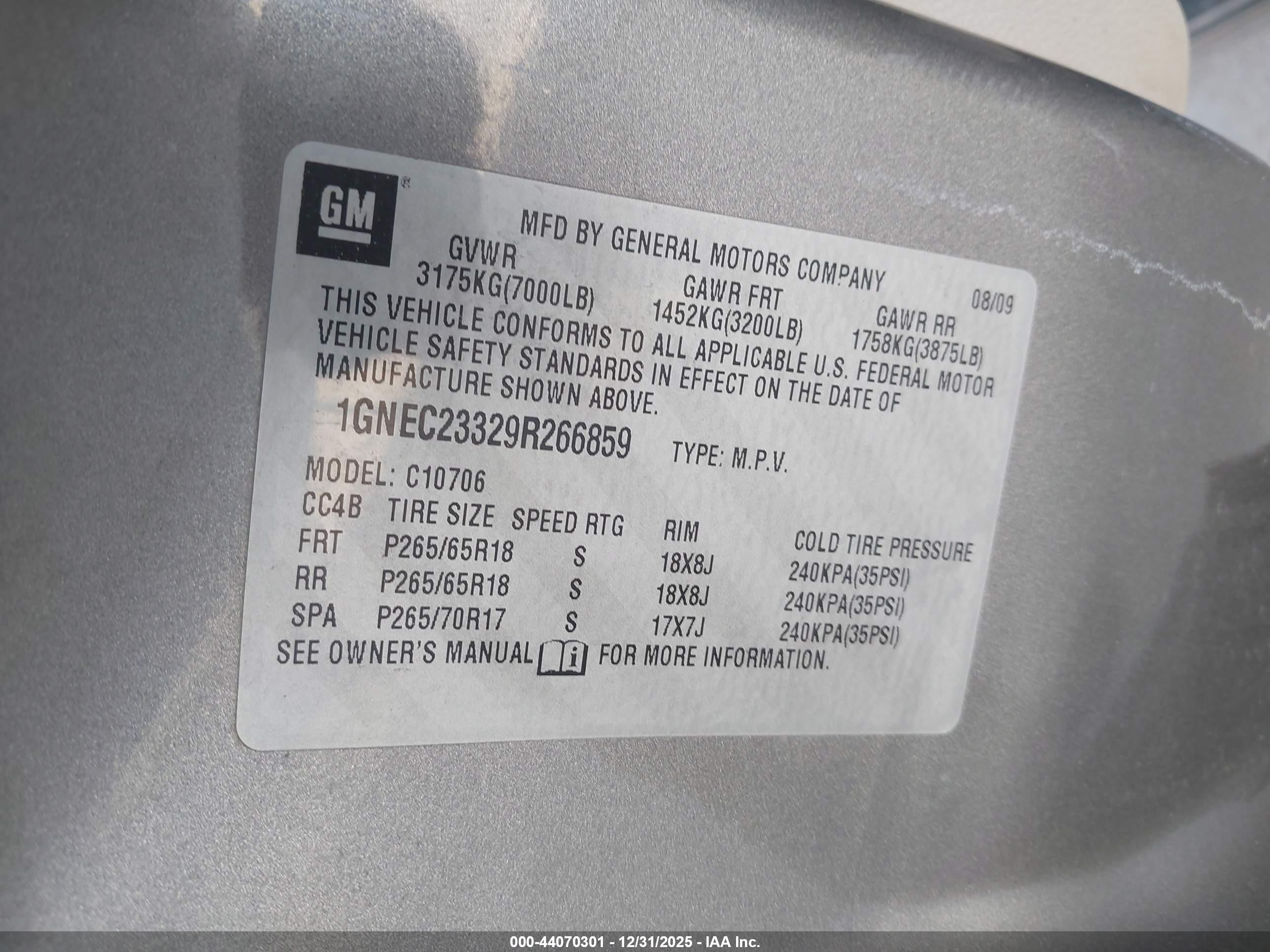 CHEVROLET TAHOE image 9