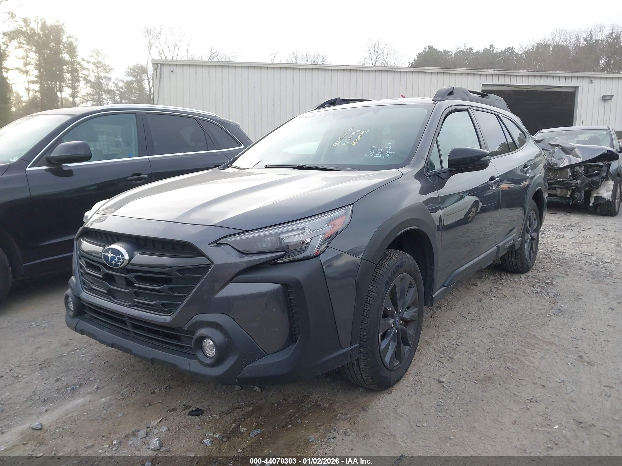 SUBARU OUTBACK image 2