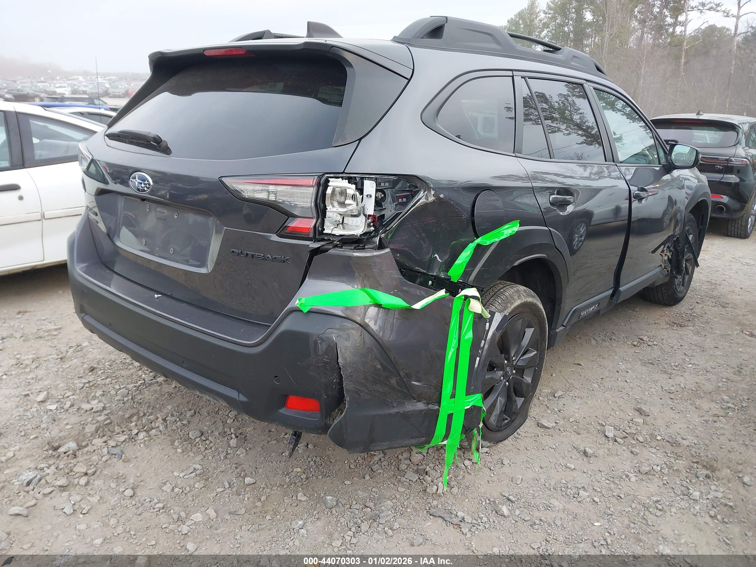 SUBARU OUTBACK image 6