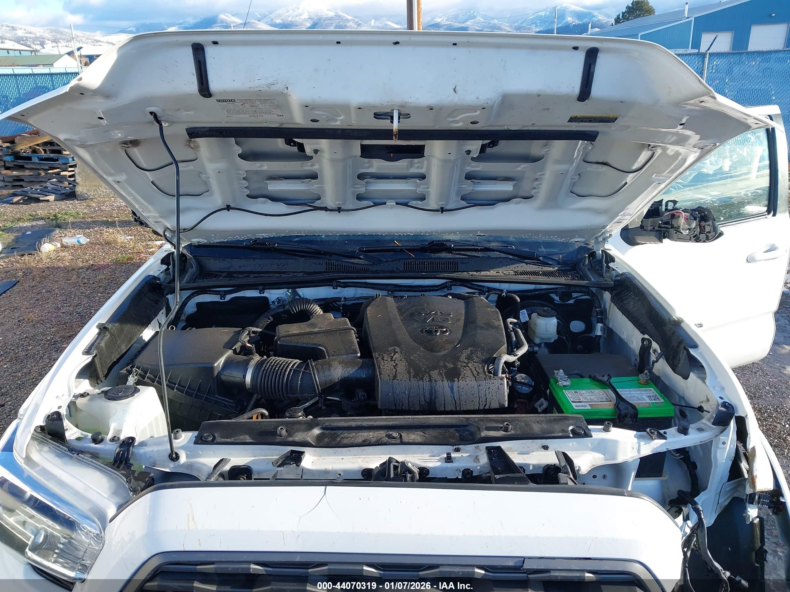 TOYOTA TACOMA image 10