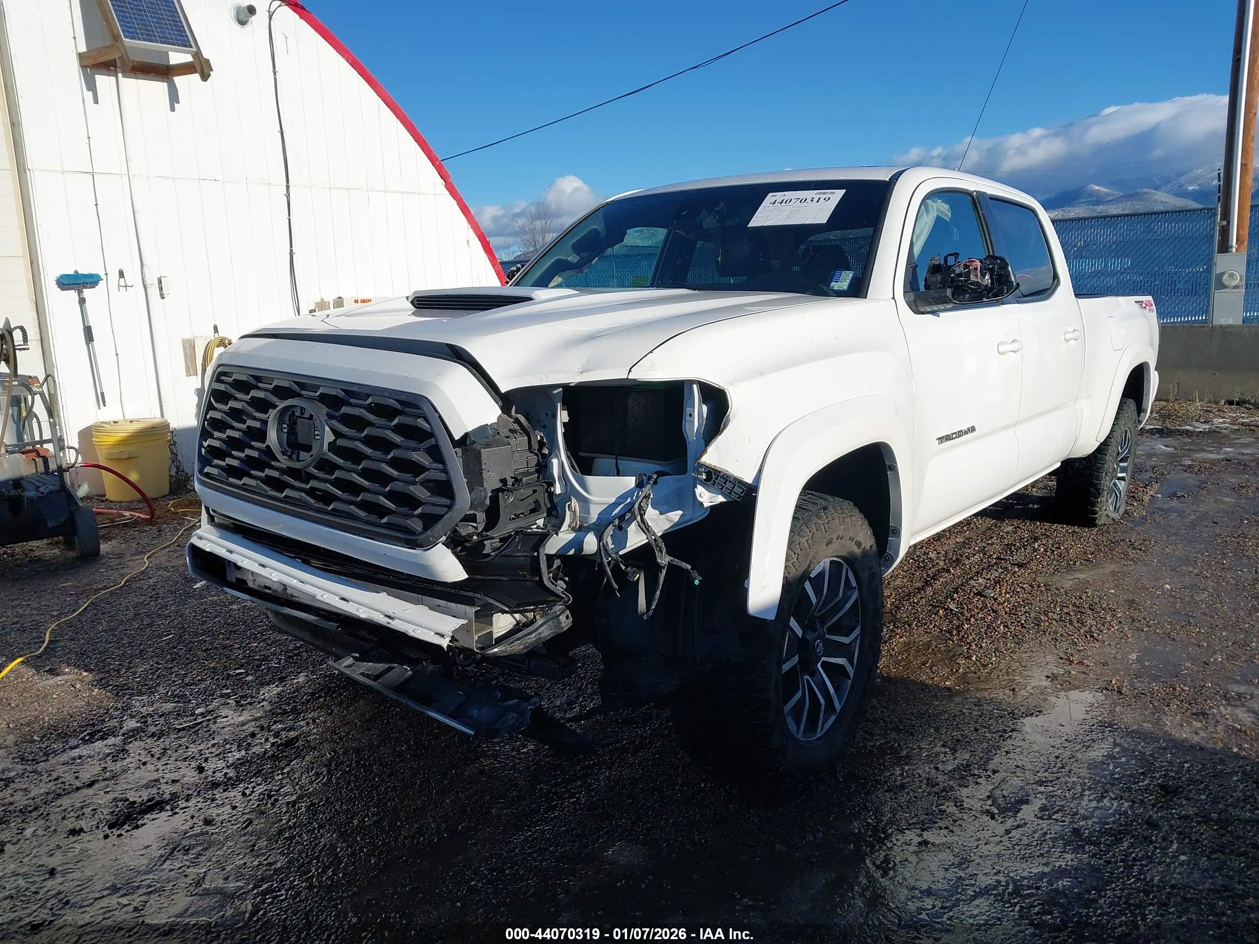 TOYOTA TACOMA image 6