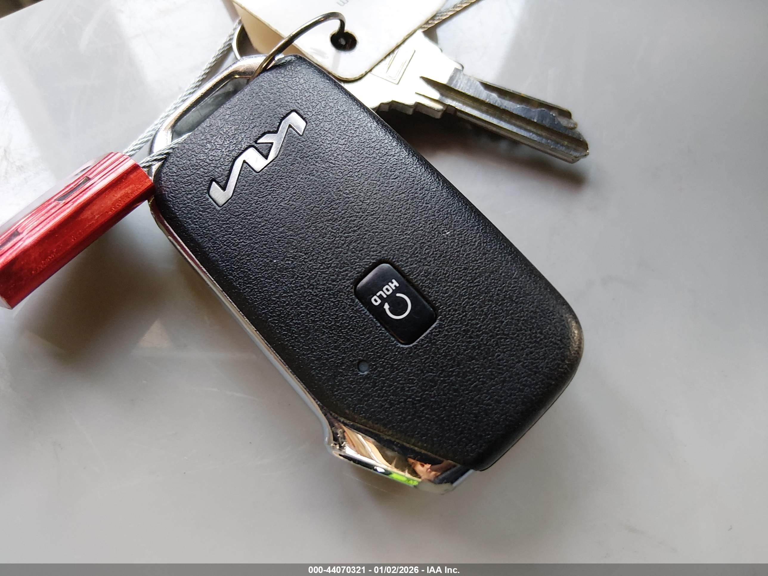 KIA SPORTAGE image 11