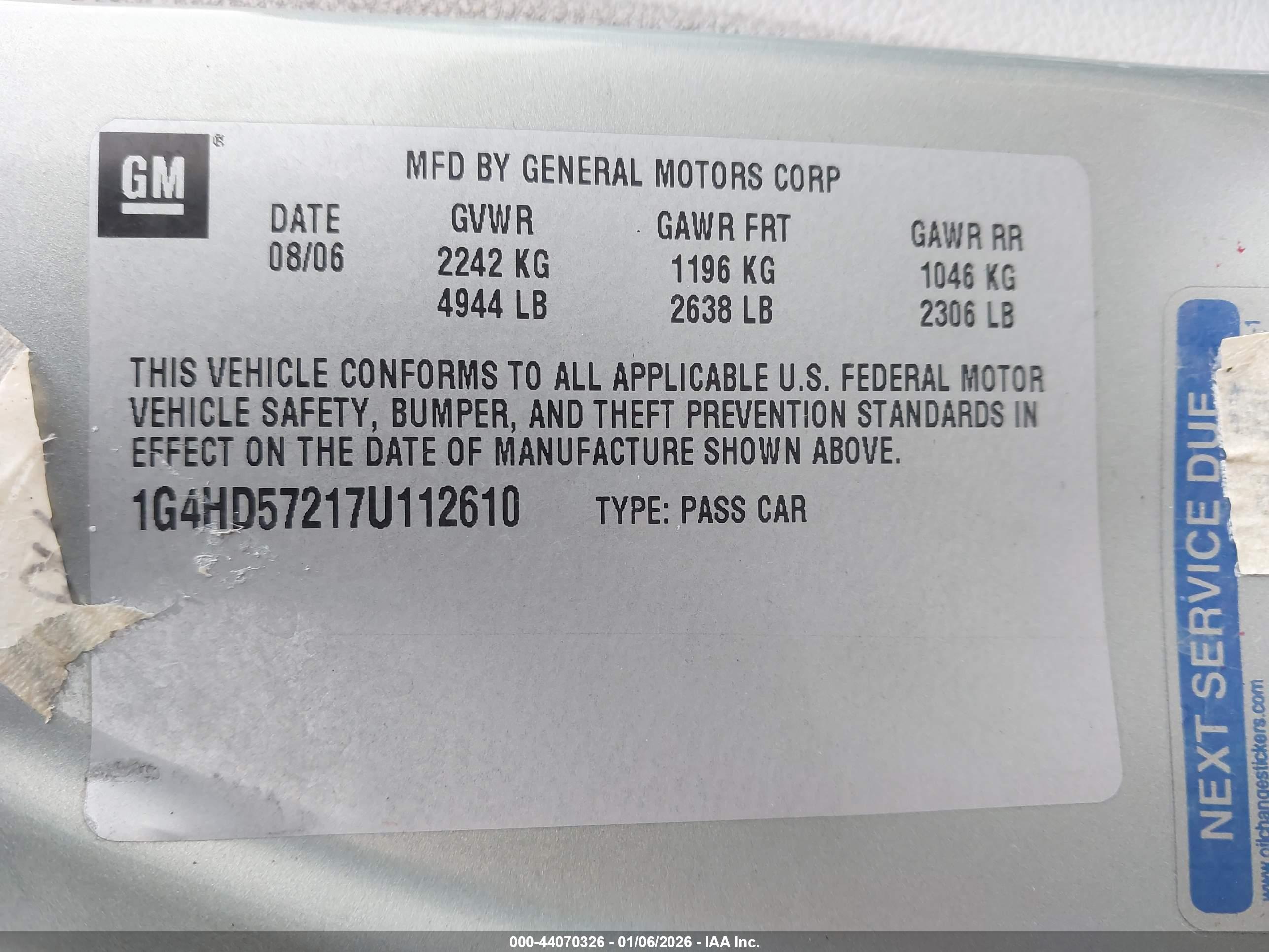 BUICK LUCERNE image 9