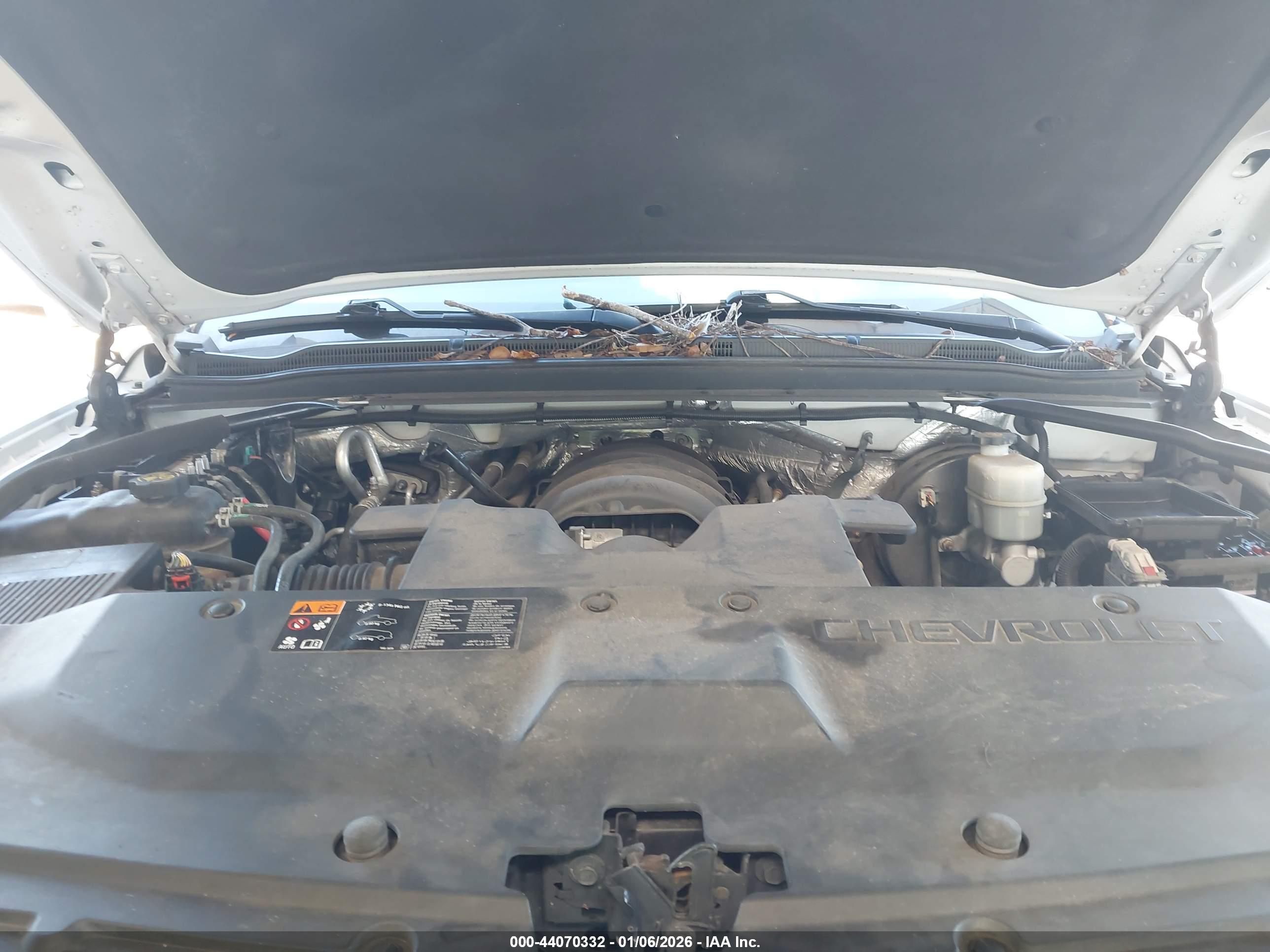 CHEVROLET TAHOE image 10