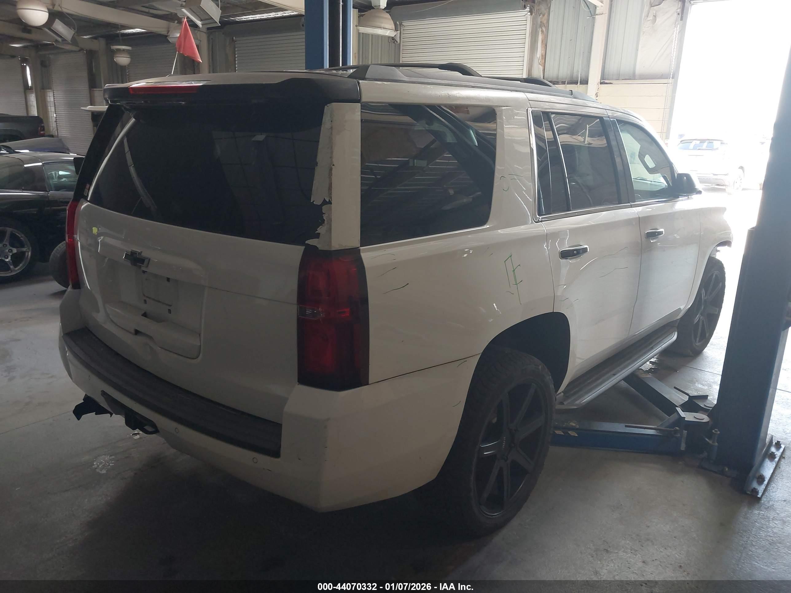 CHEVROLET TAHOE image 4
