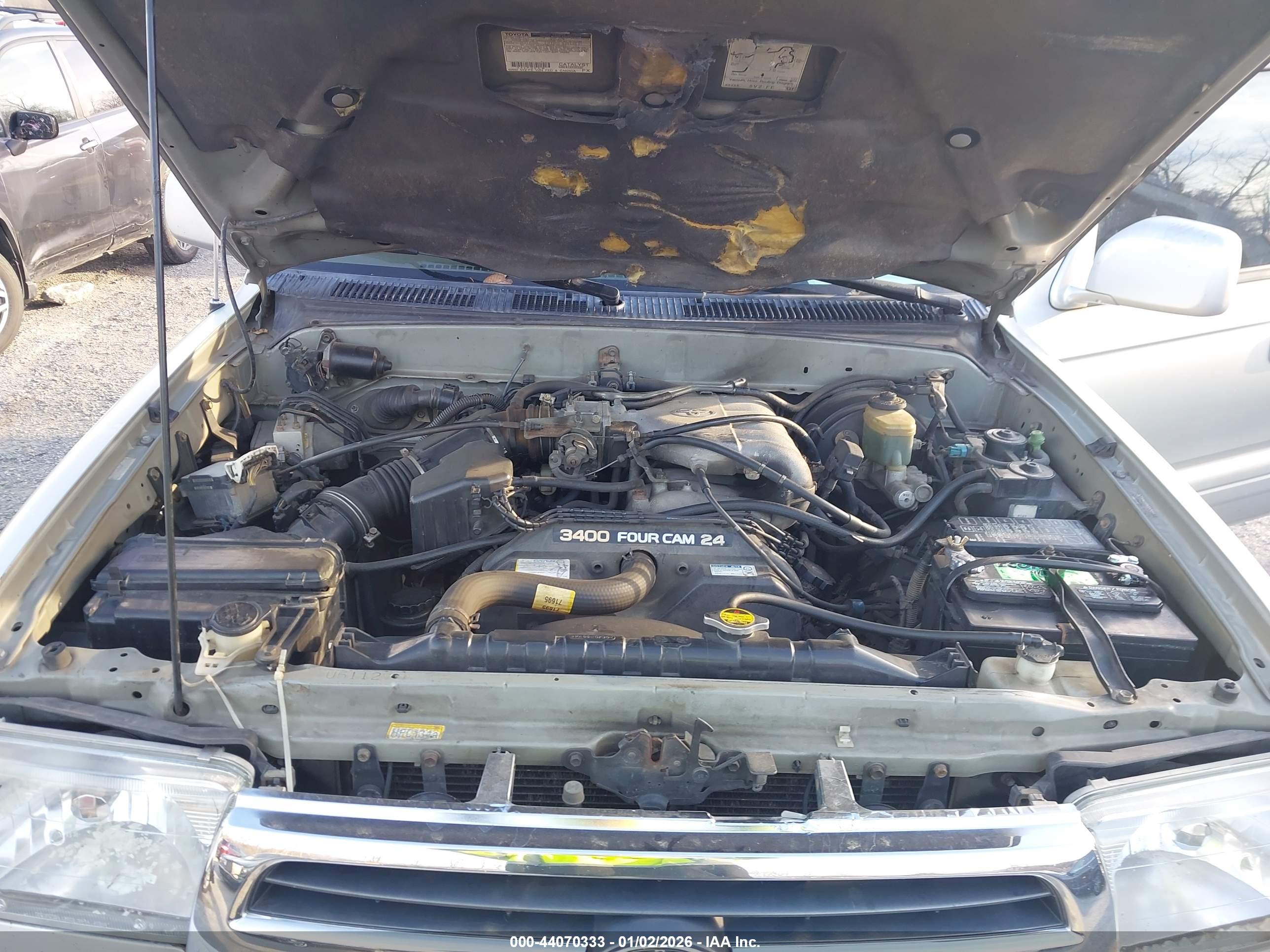 TOYOTA 4RUNNER image 10