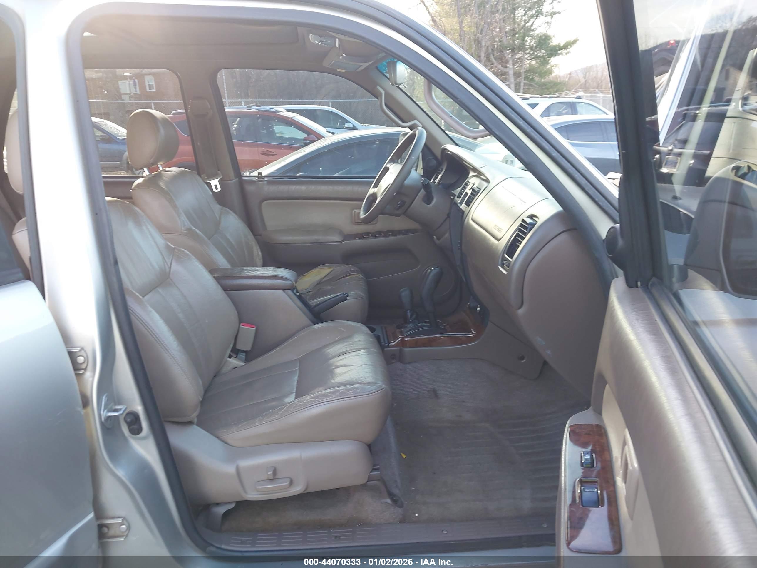TOYOTA 4RUNNER image 5