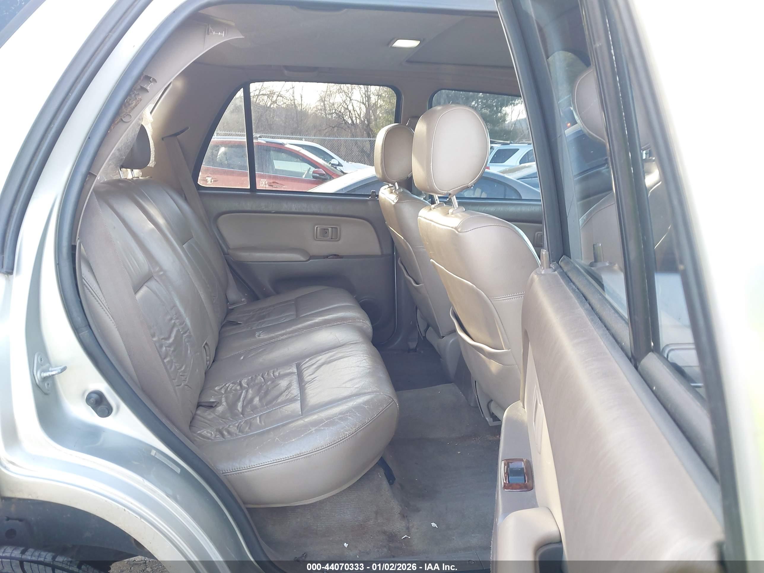 TOYOTA 4RUNNER image 8