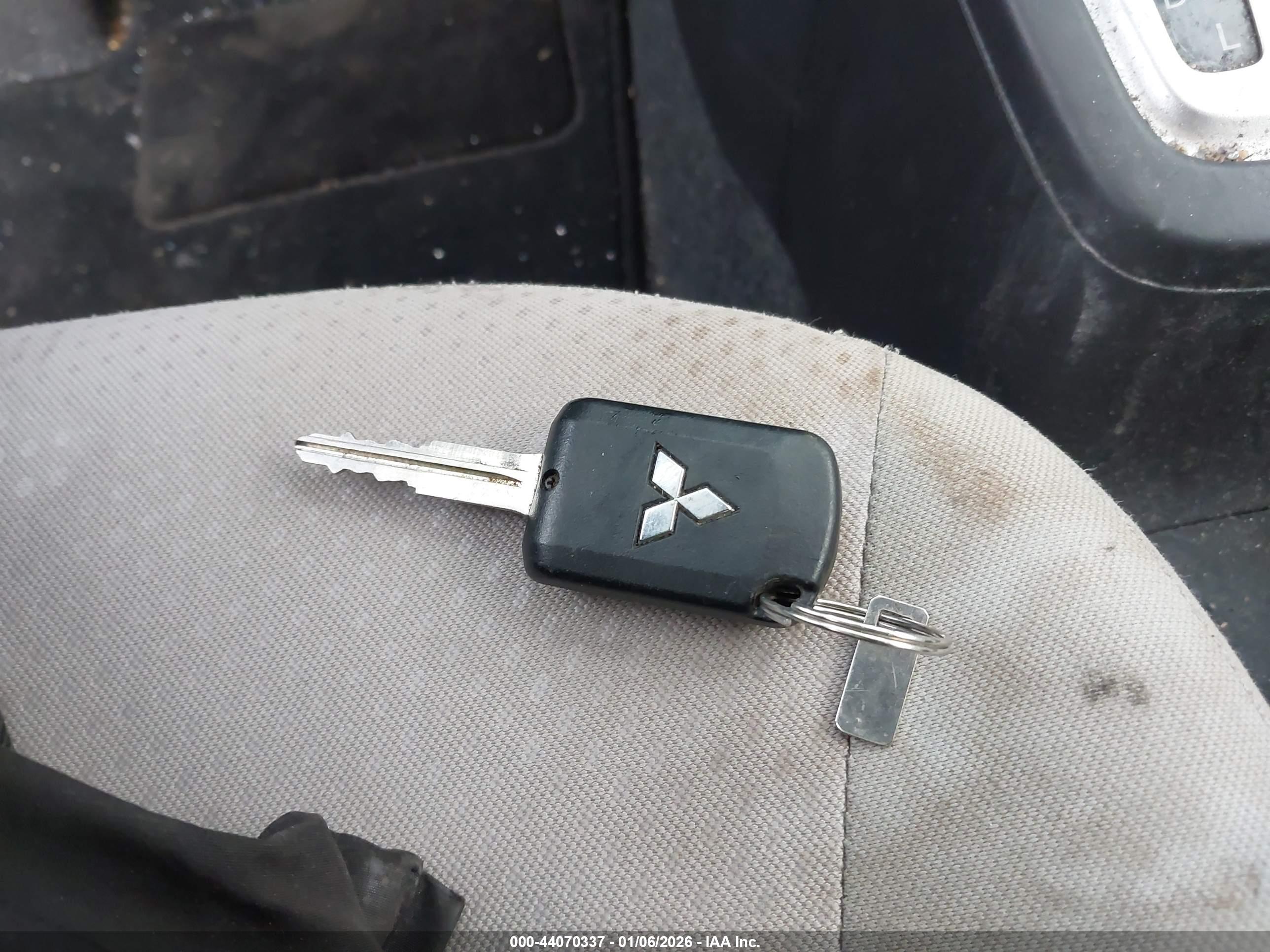 MITSUBISHI MIRAGE image 11