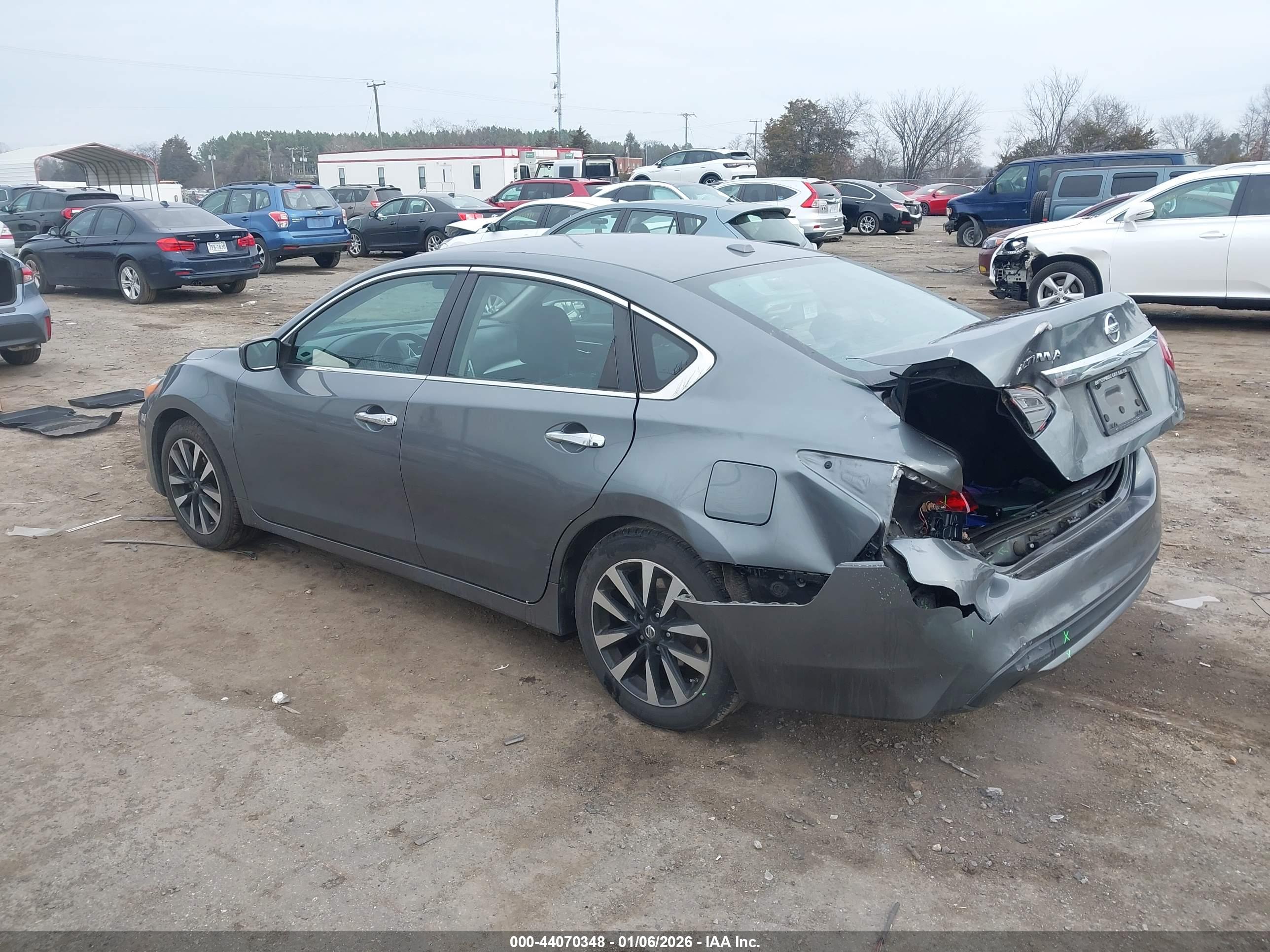 NISSAN ALTIMA image 3