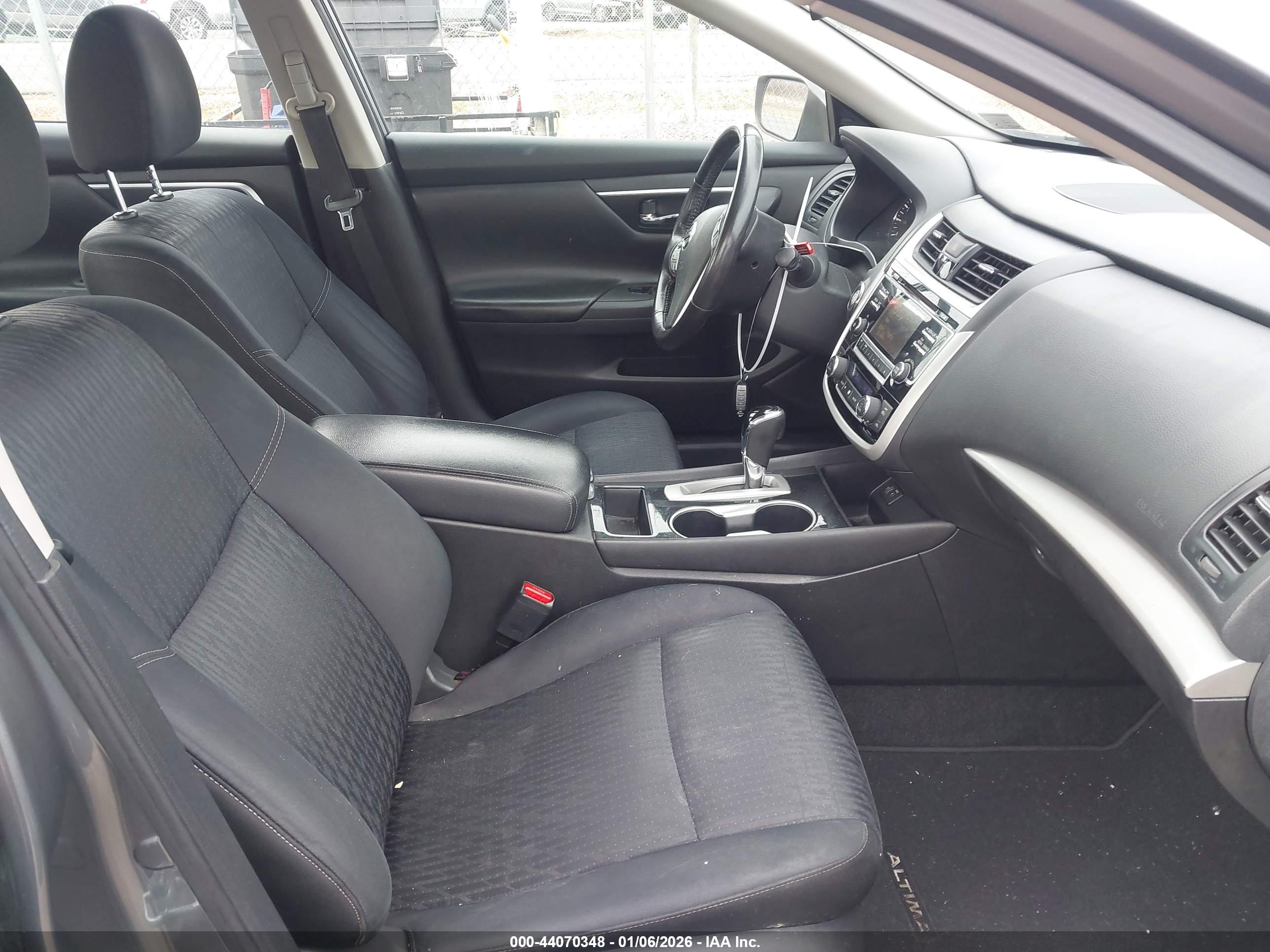 NISSAN ALTIMA image 5