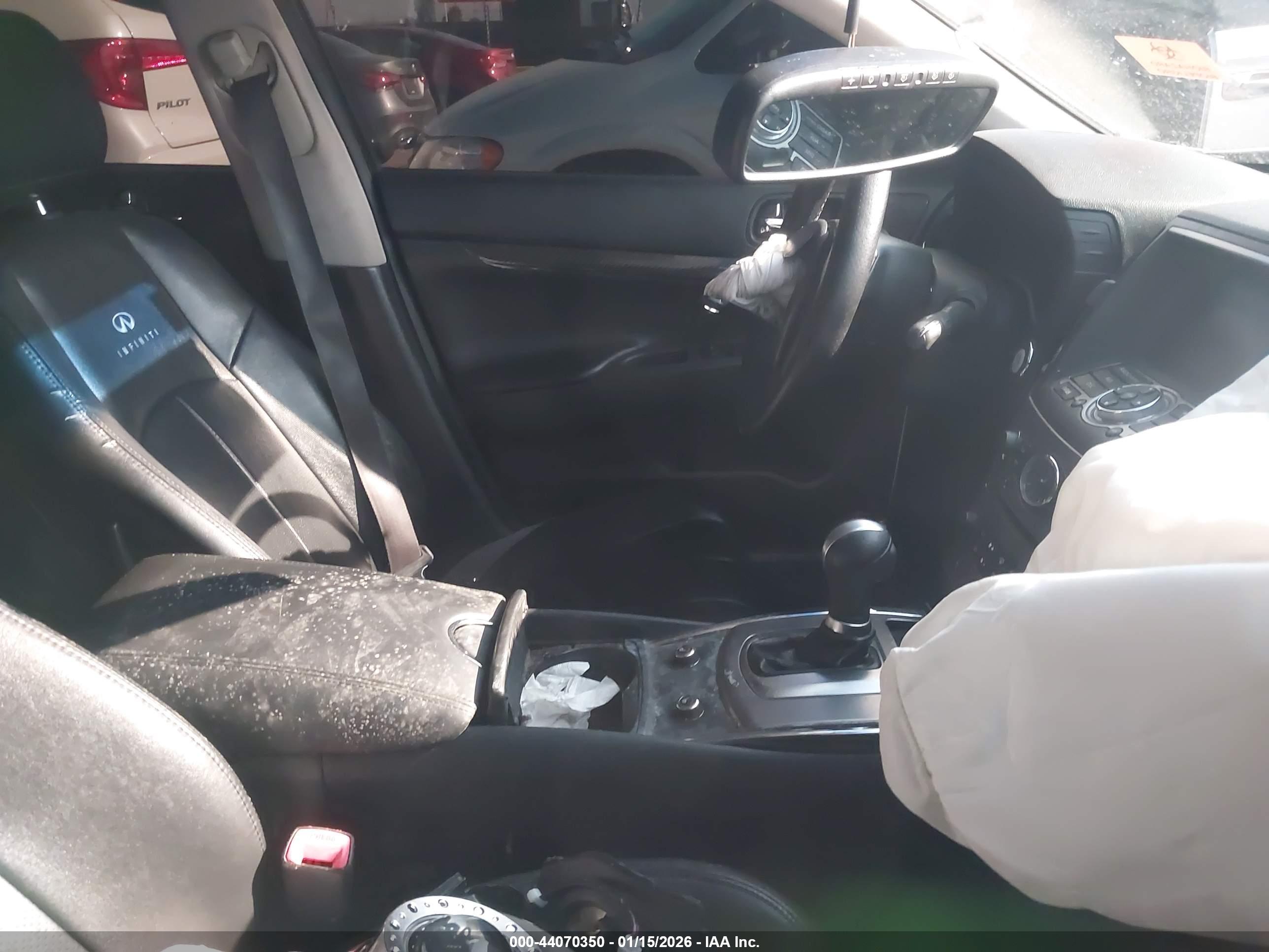 INFINITI G37 image 5