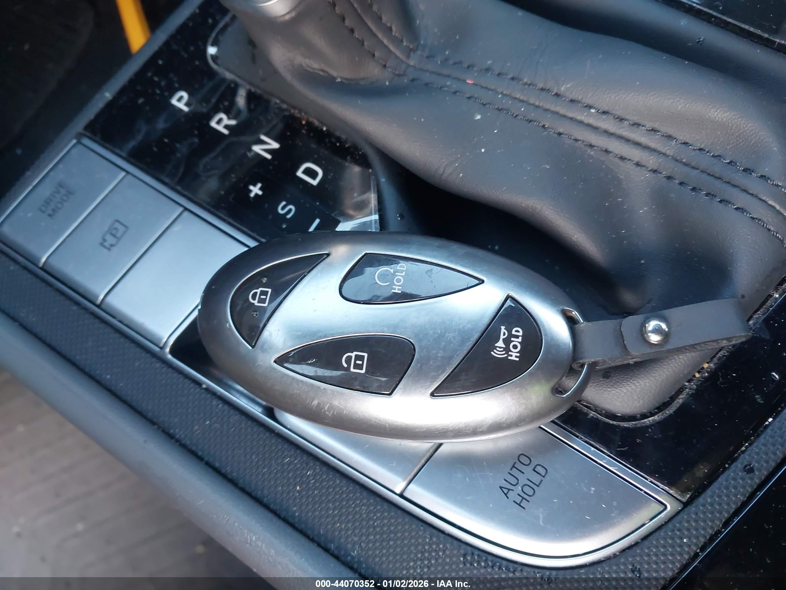 HYUNDAI ELANTRA image 11