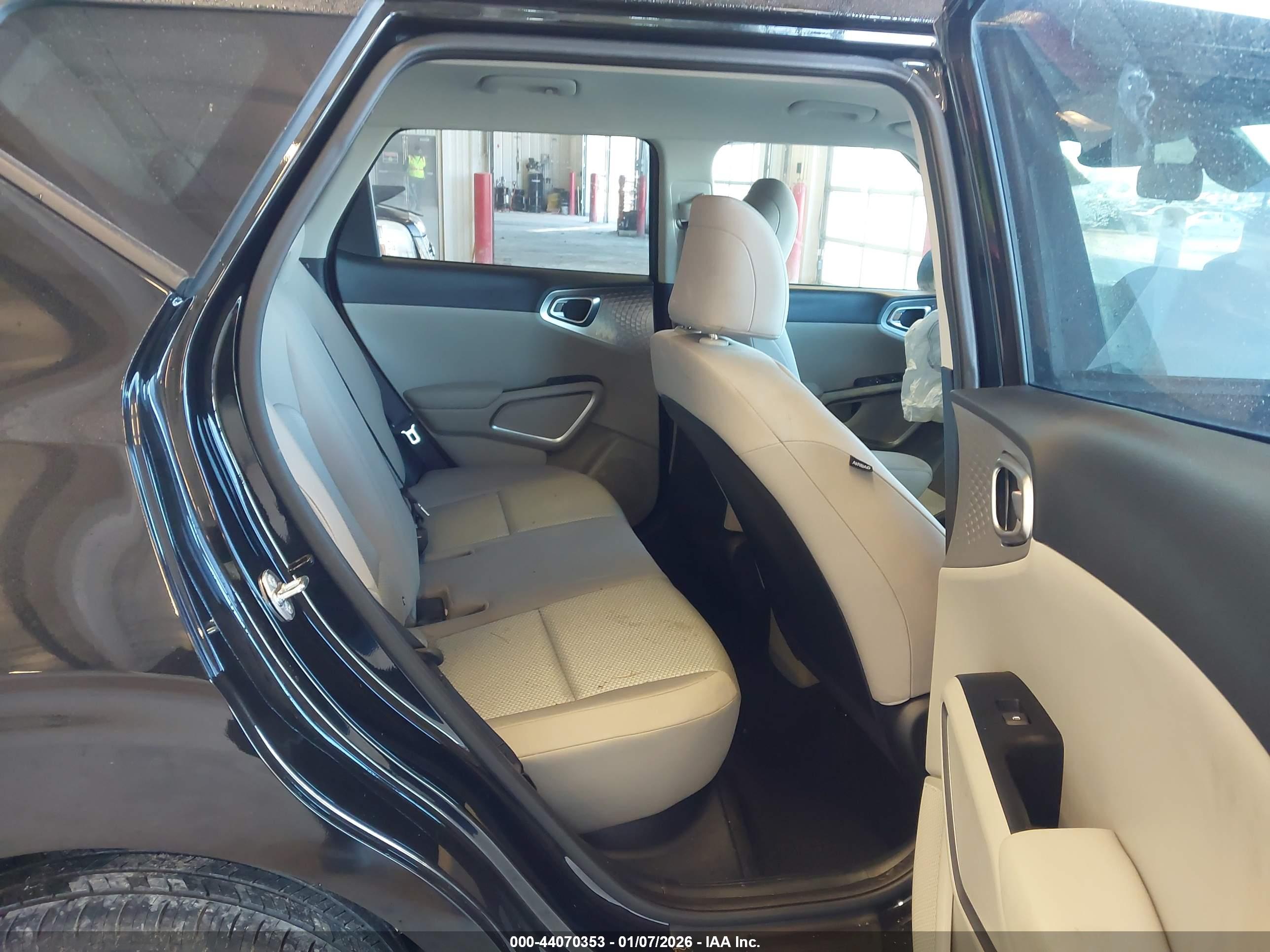 KIA SOUL image 8