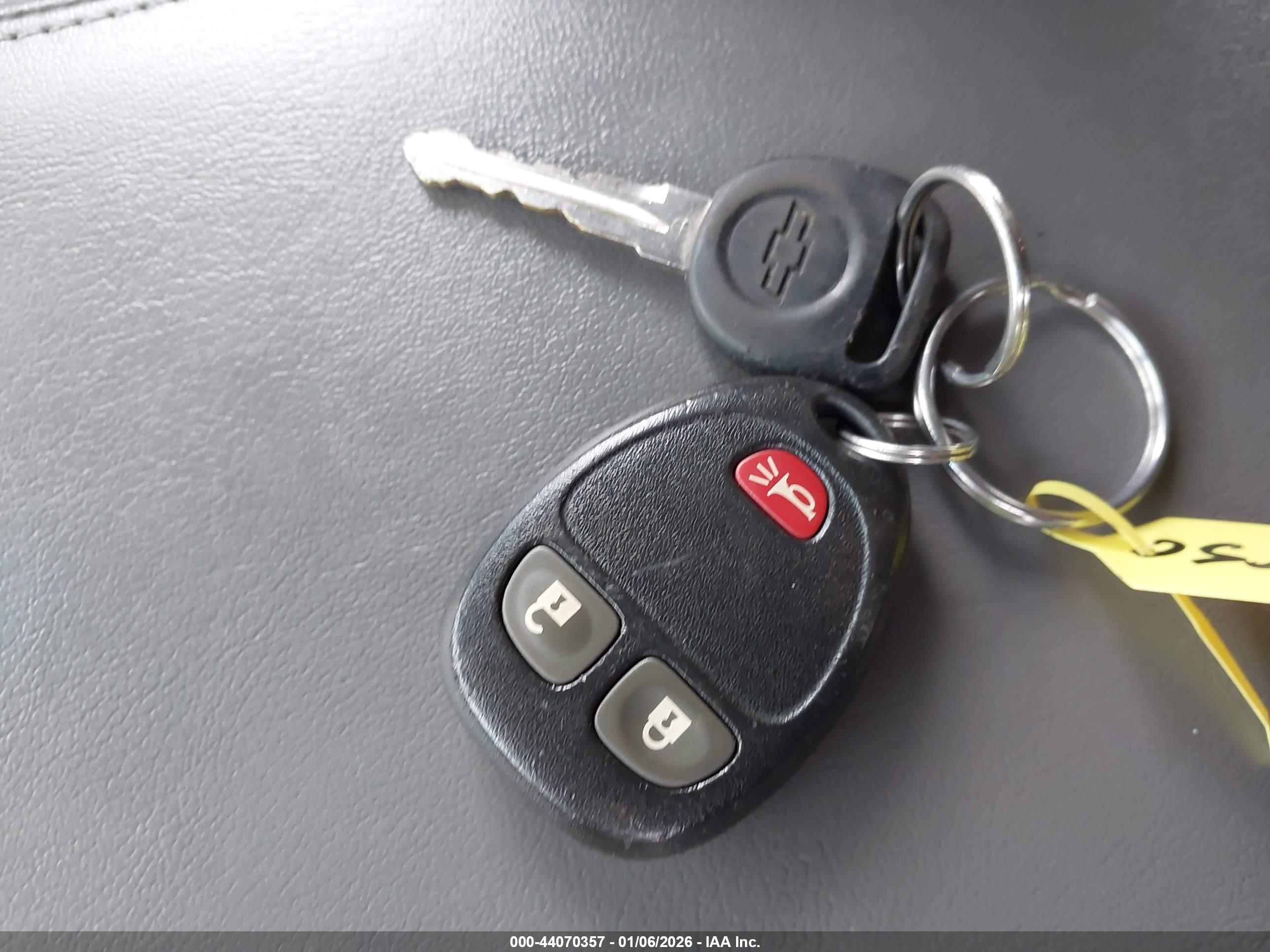 CHEVROLET TRAVERSE image 11