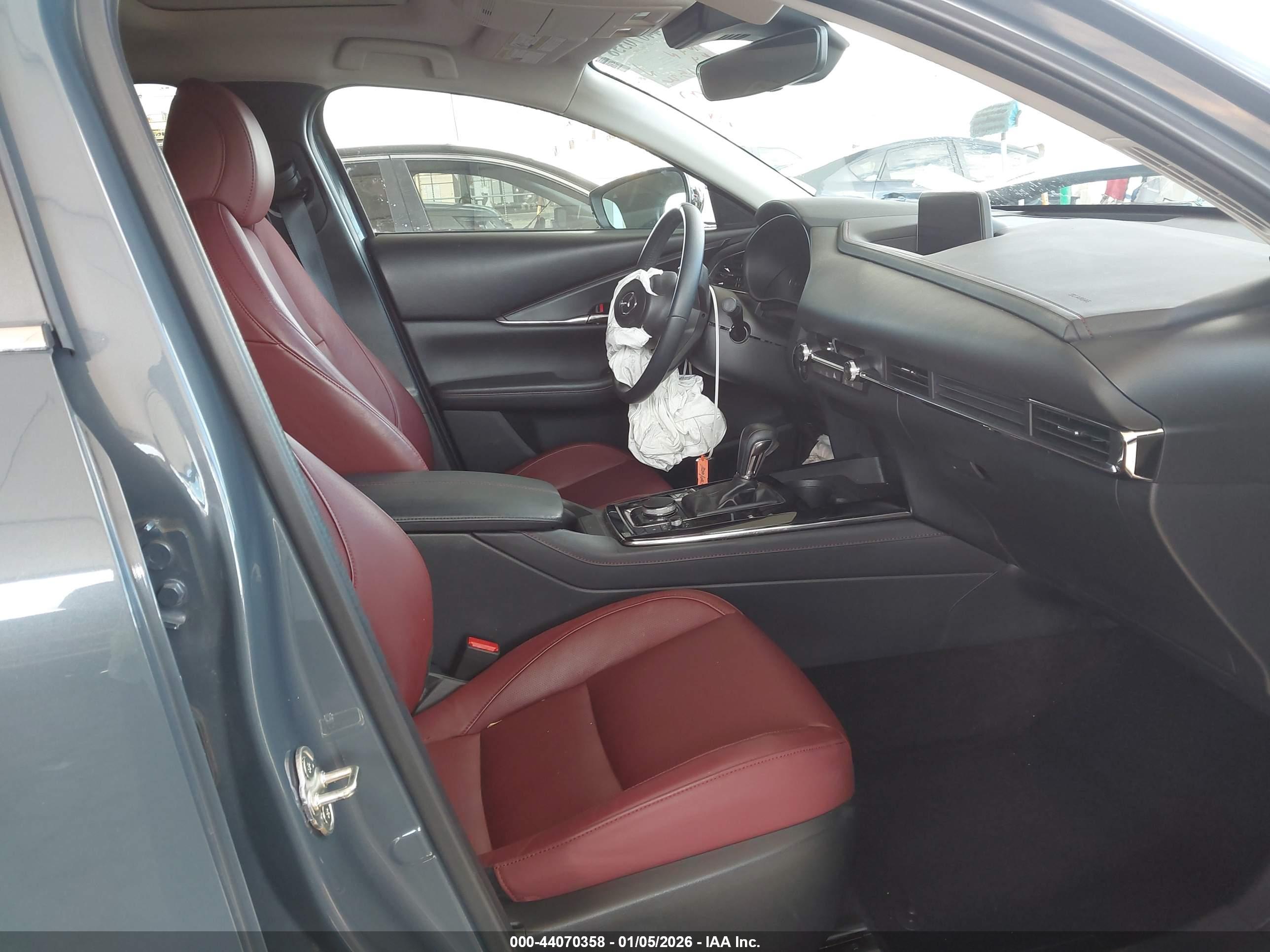 MAZDA CX-30 image 5