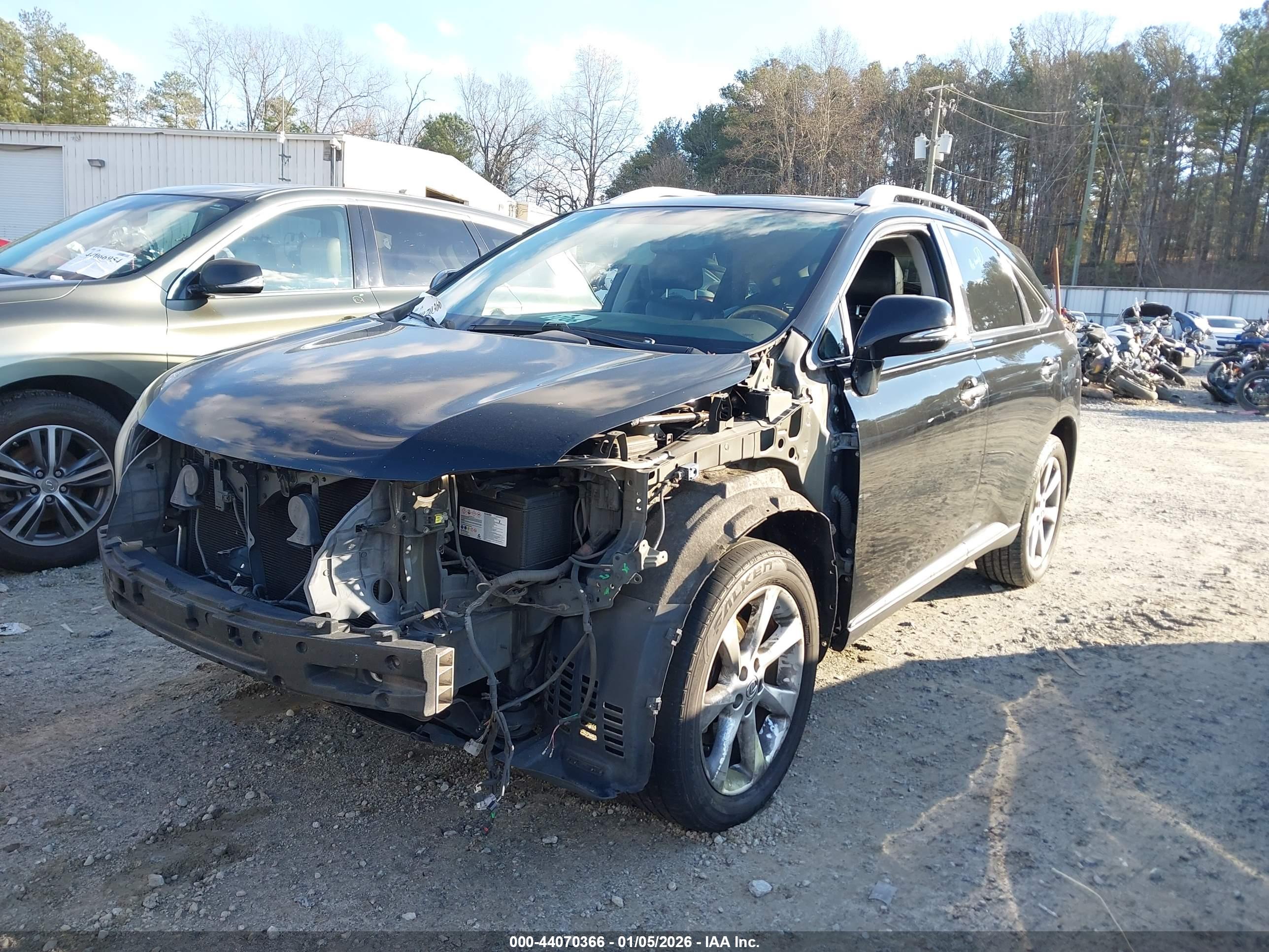 LEXUS RX image 2