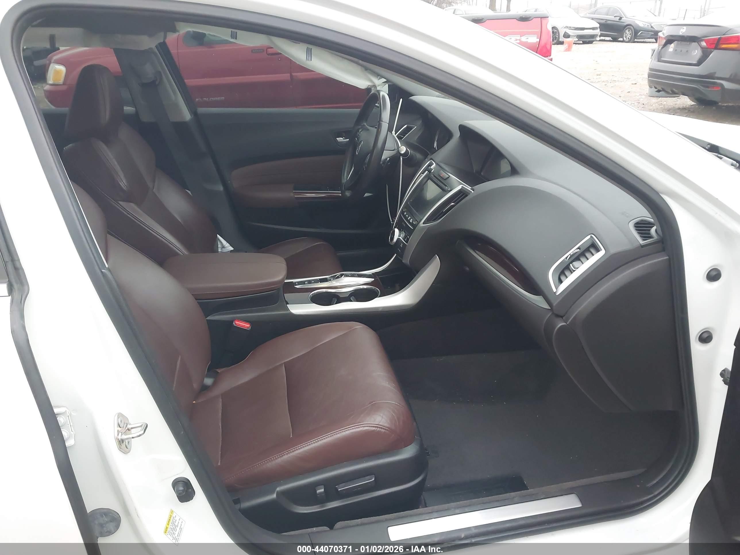 ACURA TLX image 5