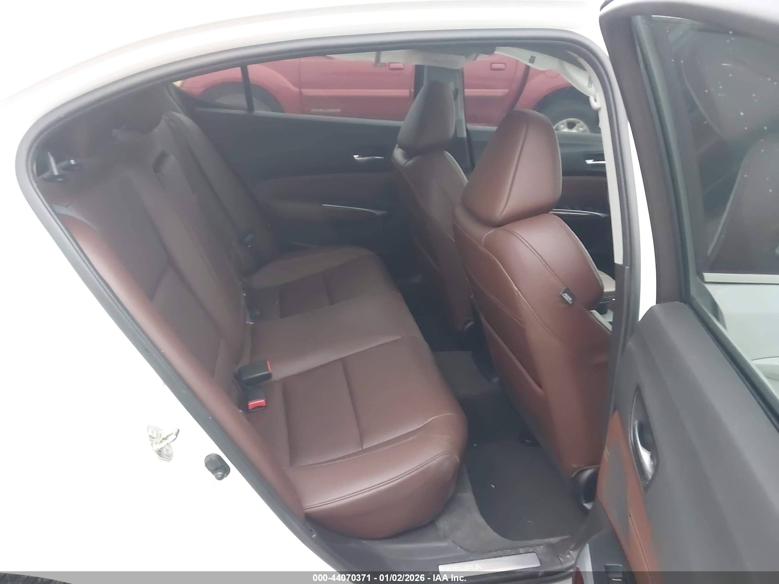 ACURA TLX image 8