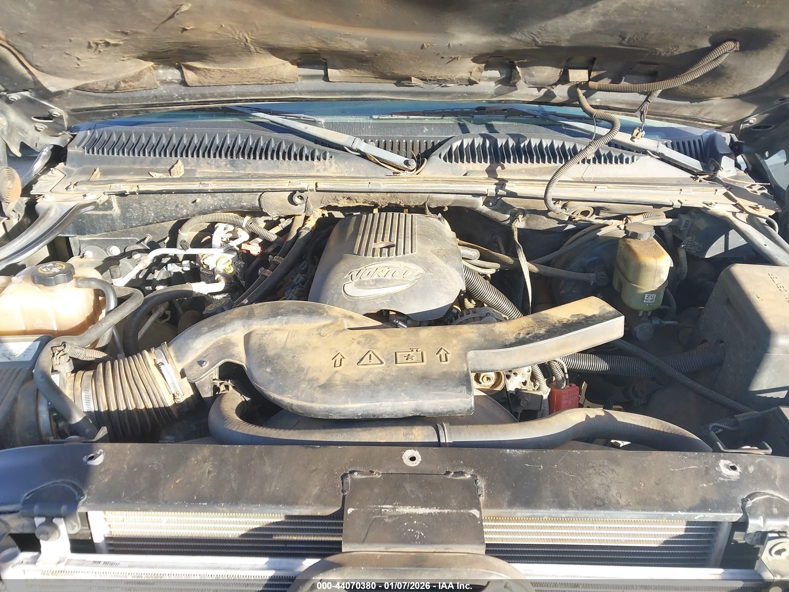 CHEVROLET SUBURBAN image 10