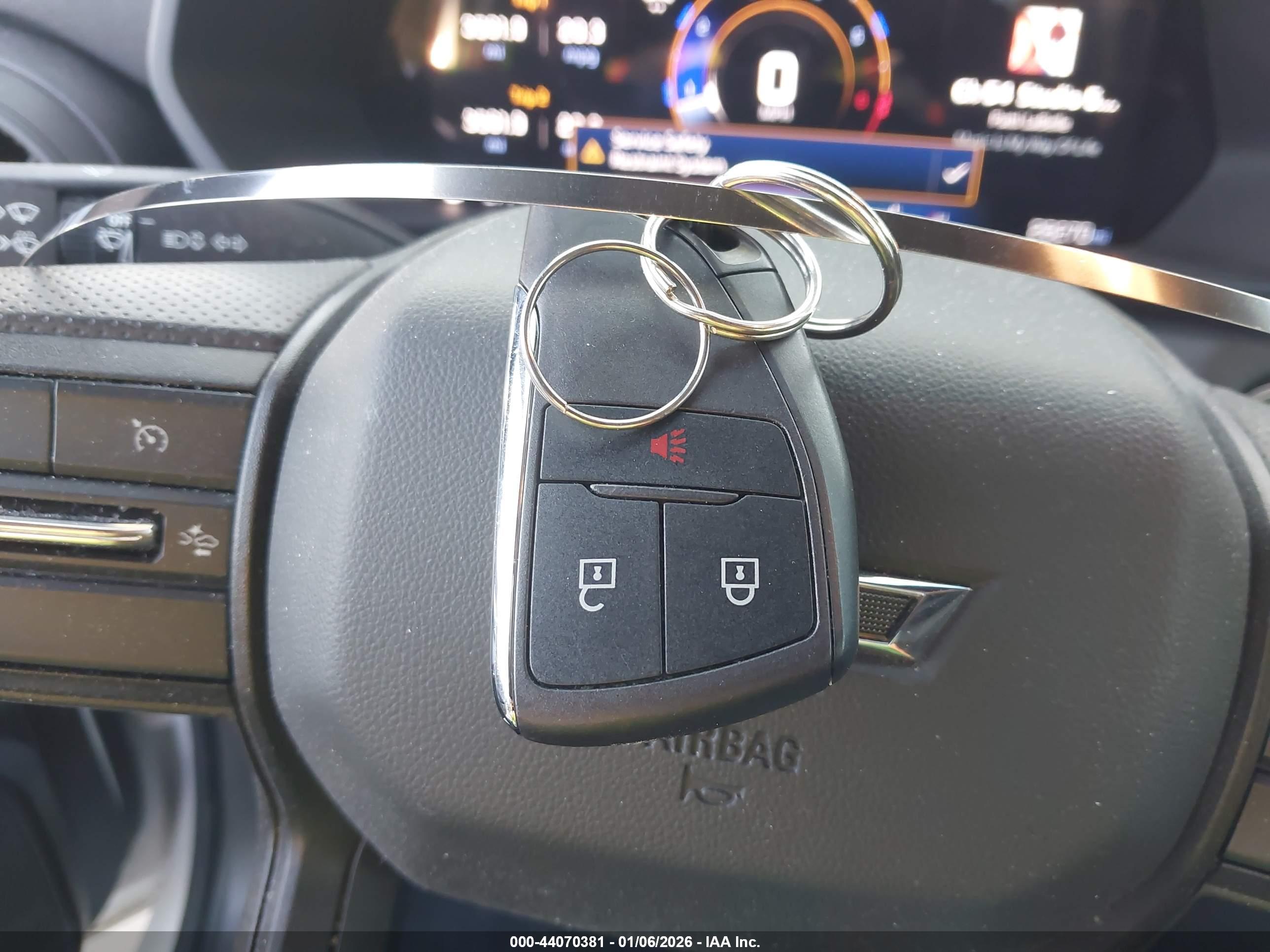 CHEVROLET COLORADO image 11