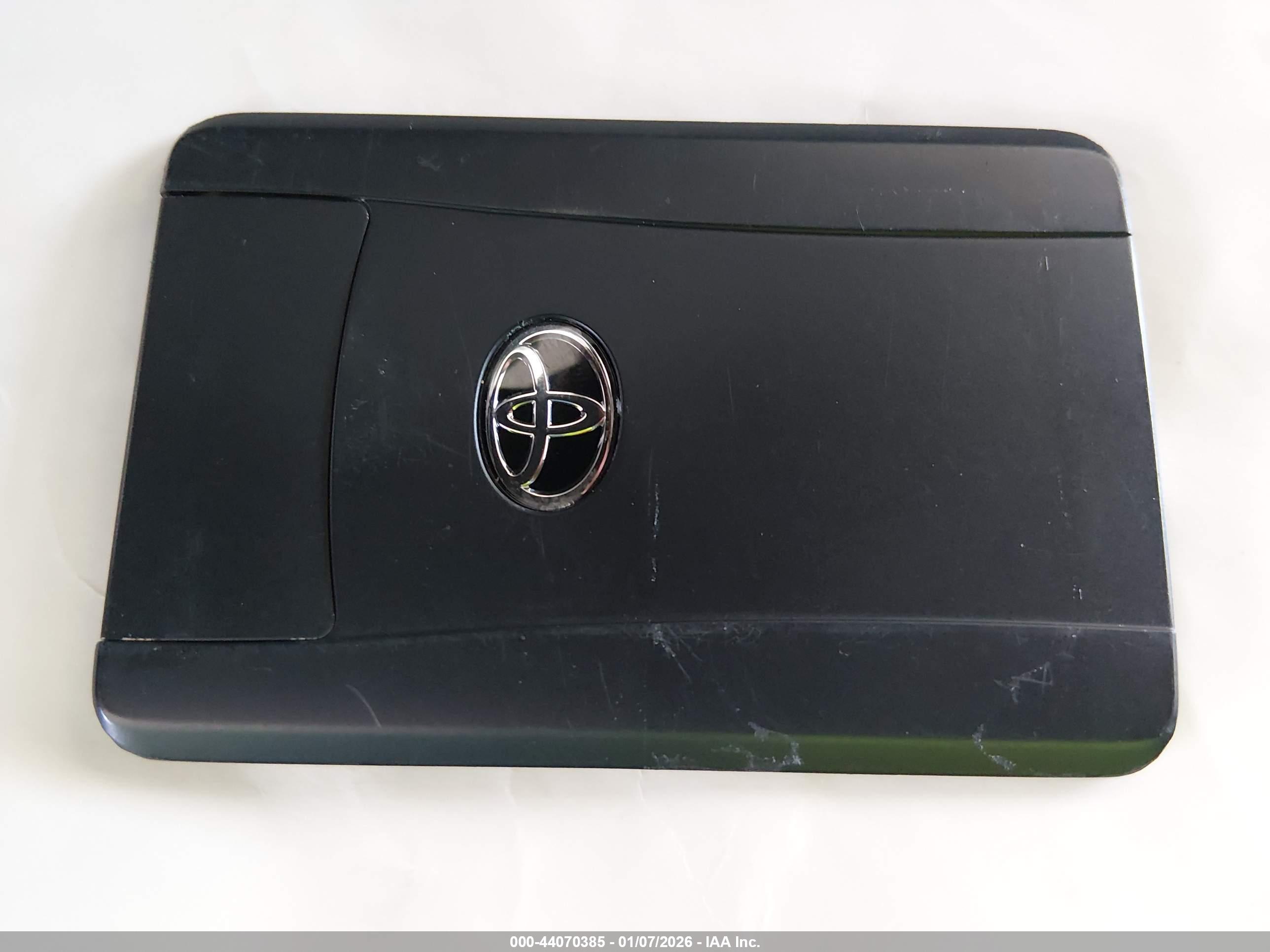 TOYOTA TACOMA image 11