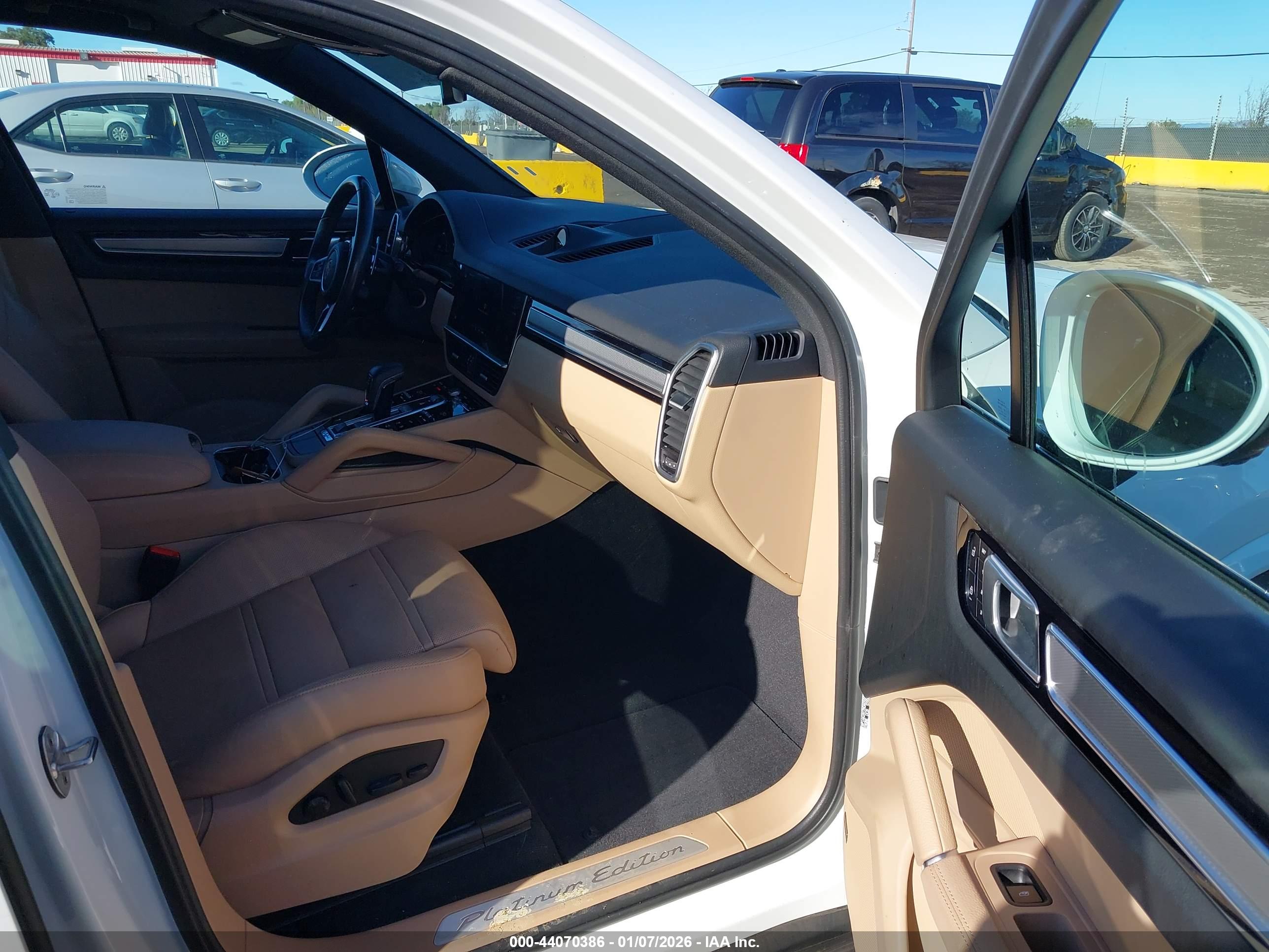PORSCHE CAYENNE image 5