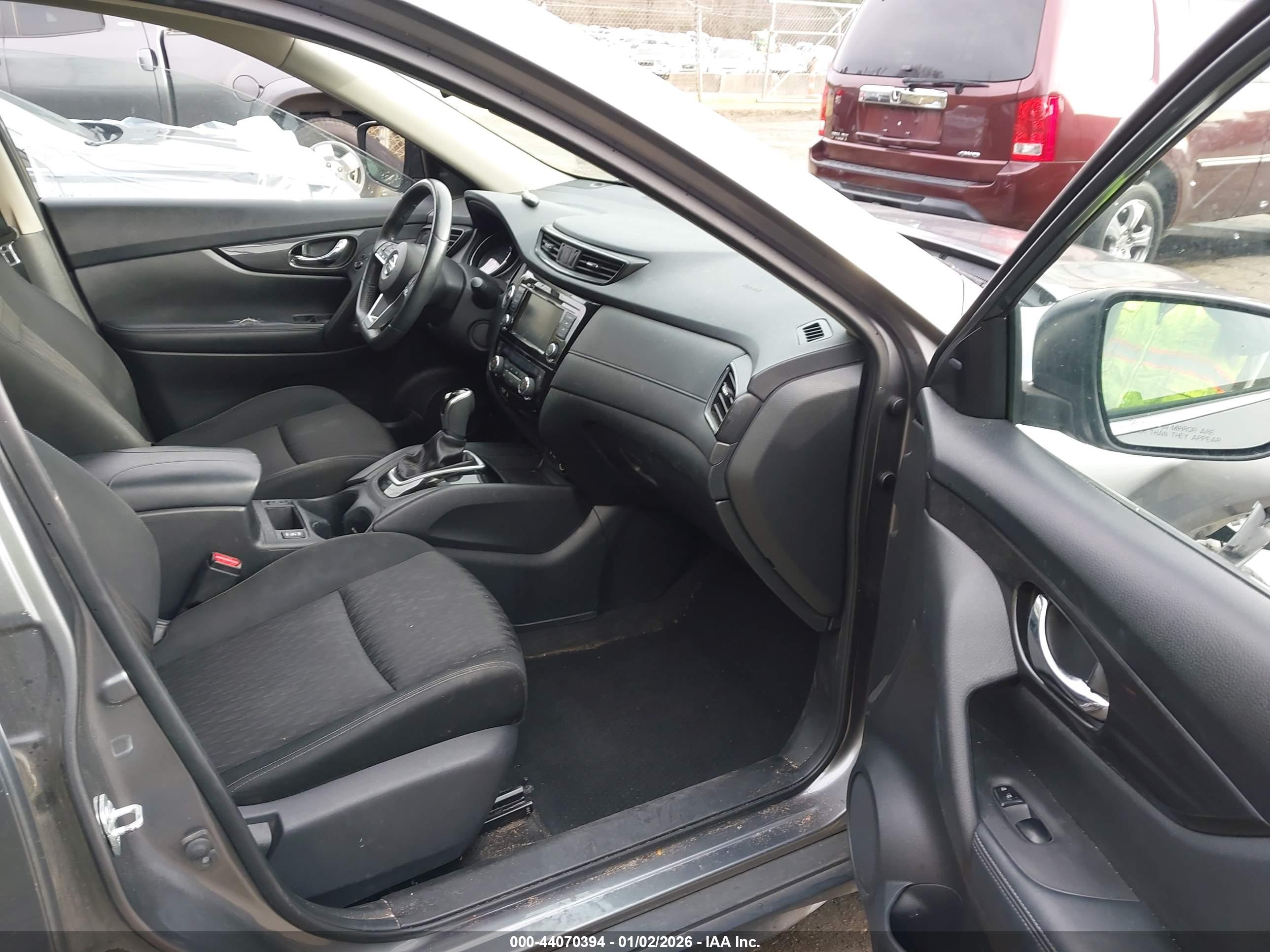 NISSAN ROGUE image 5