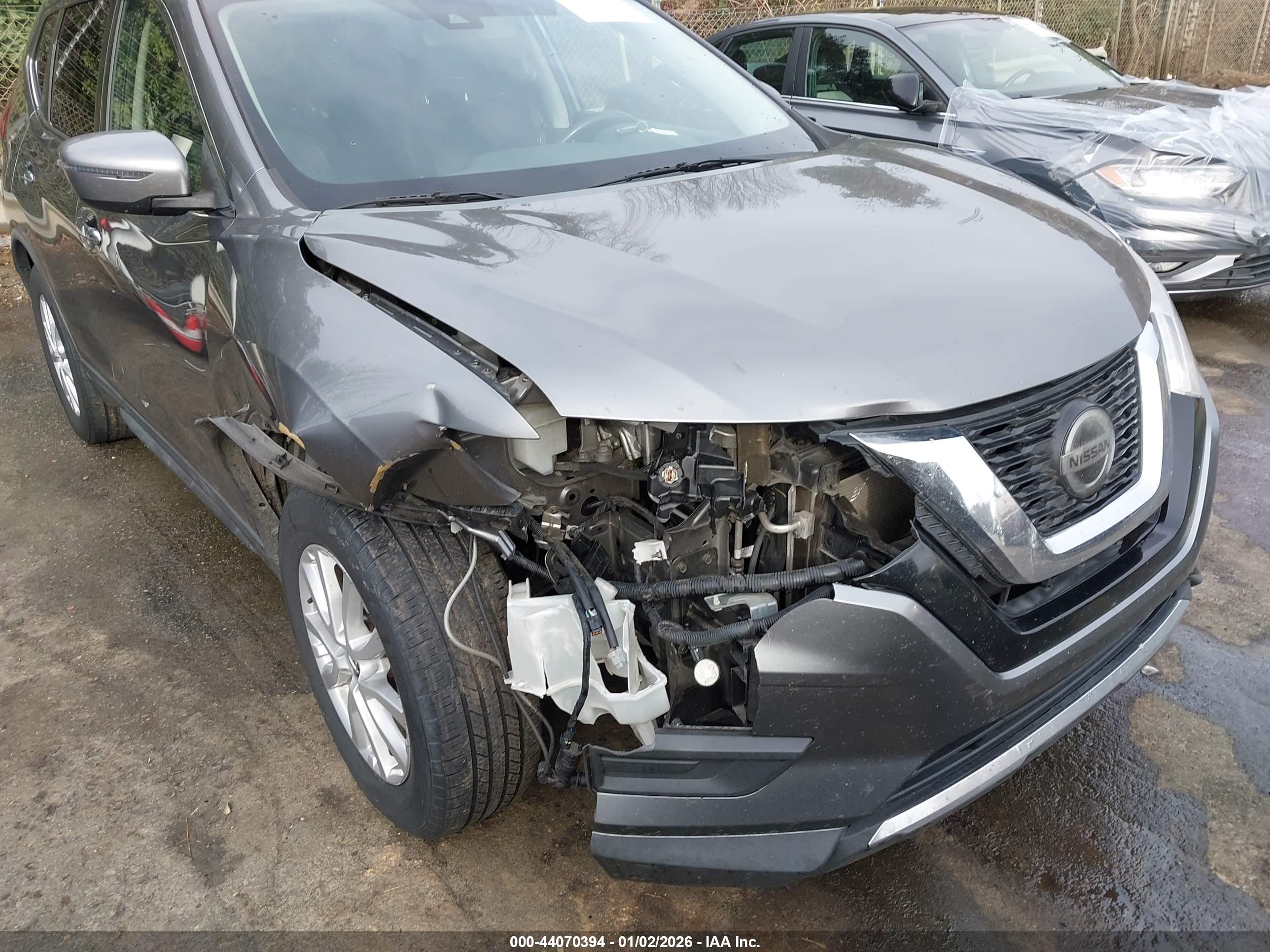 NISSAN ROGUE image 6