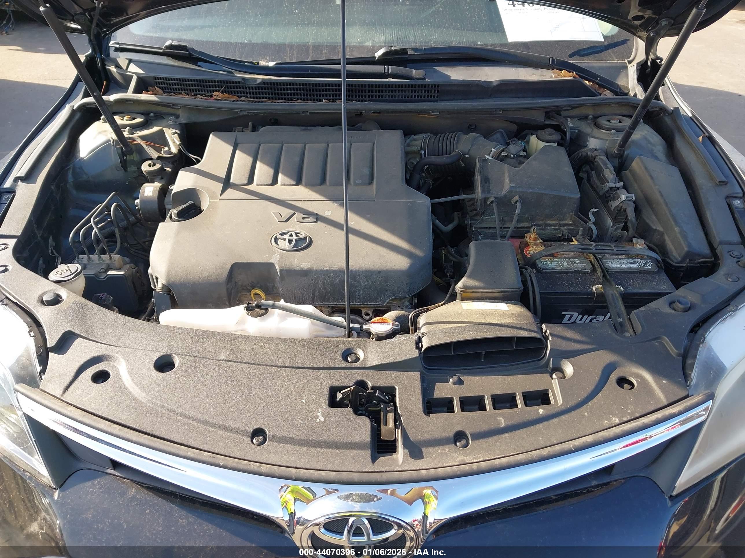 TOYOTA AVALON image 10