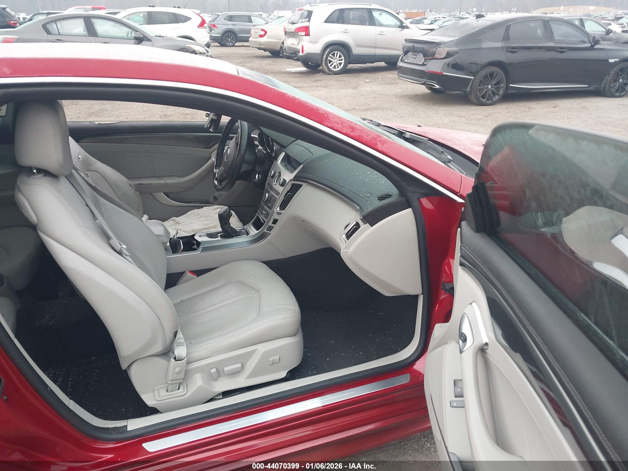 CADILLAC CTS image 5