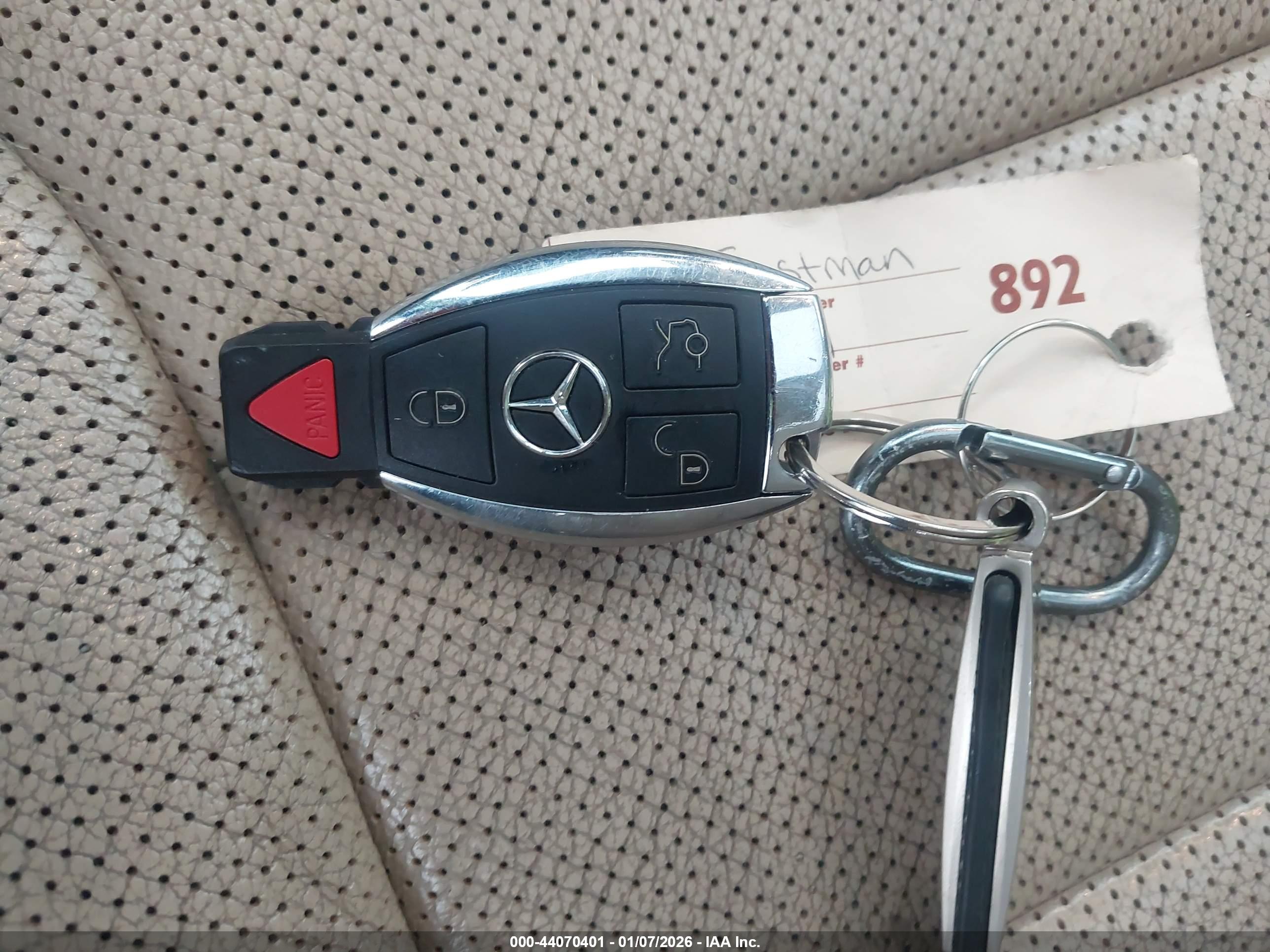 MERCEDES-BENZ GLS image 11
