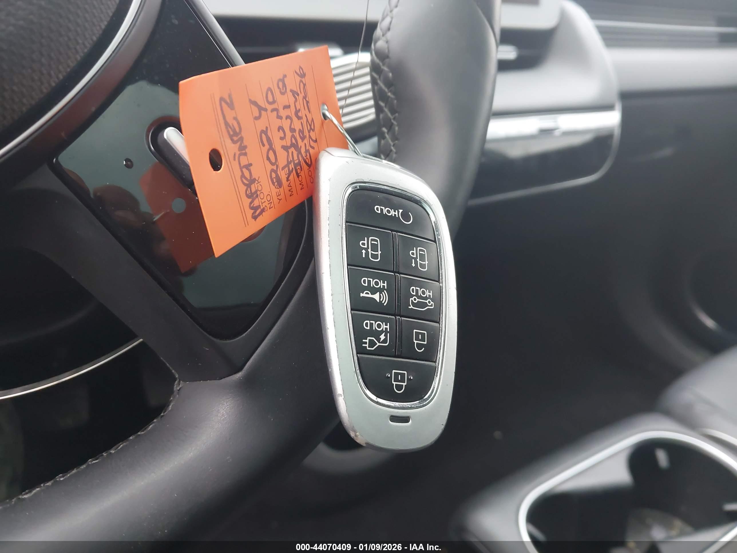 HYUNDAI IONIQ image 11