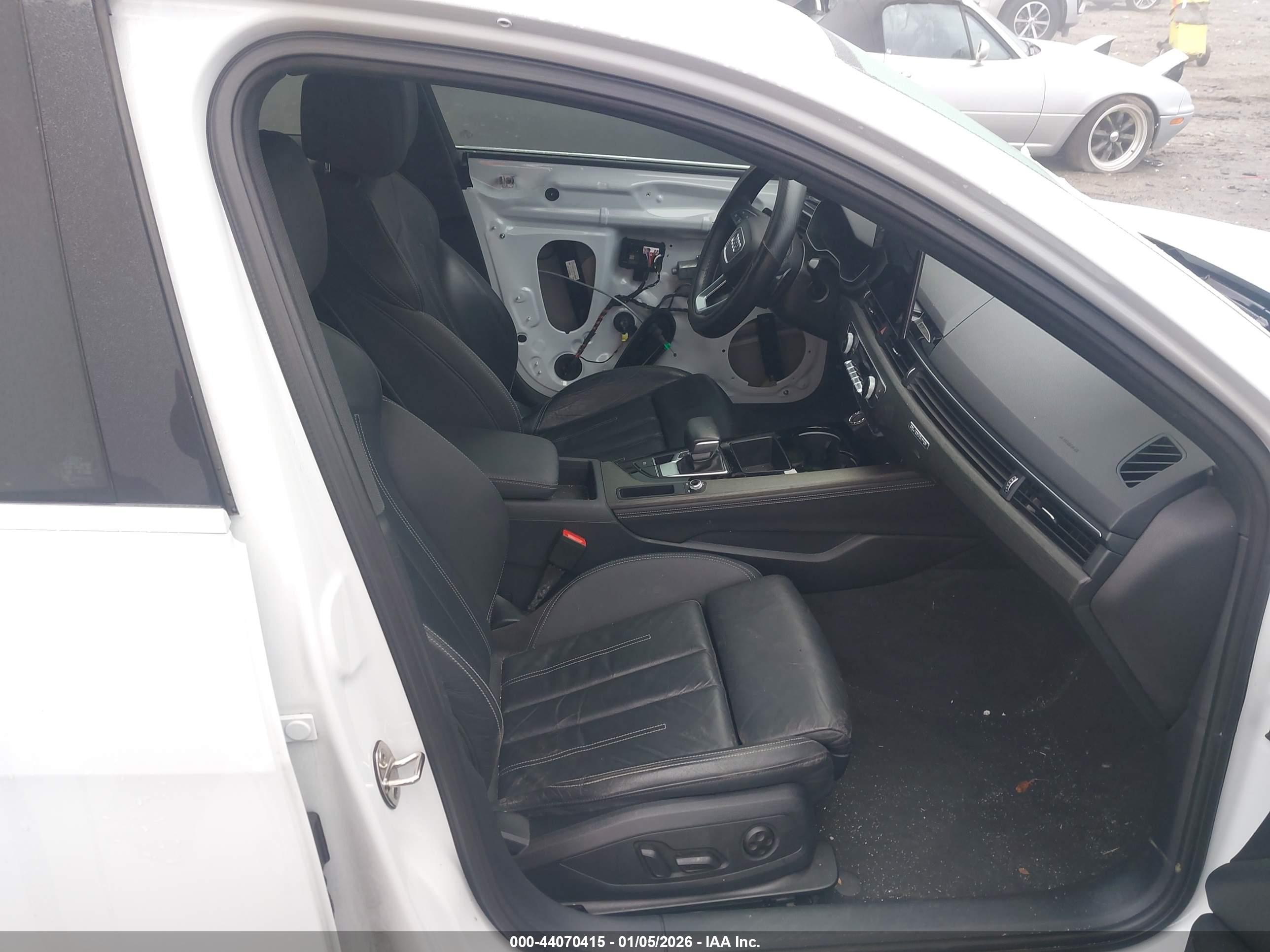 AUDI A4 image 5