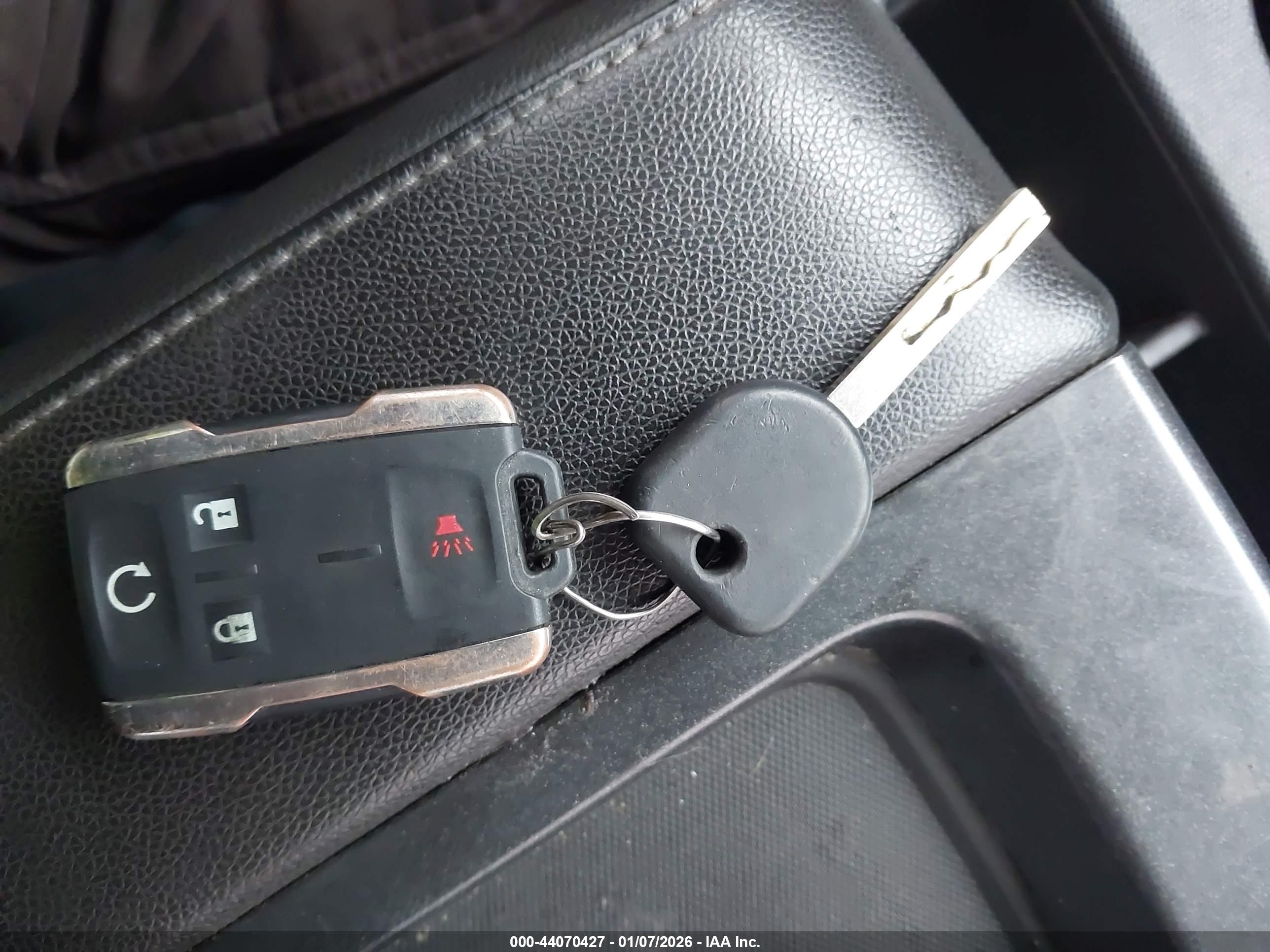 GMC SIERRA image 11