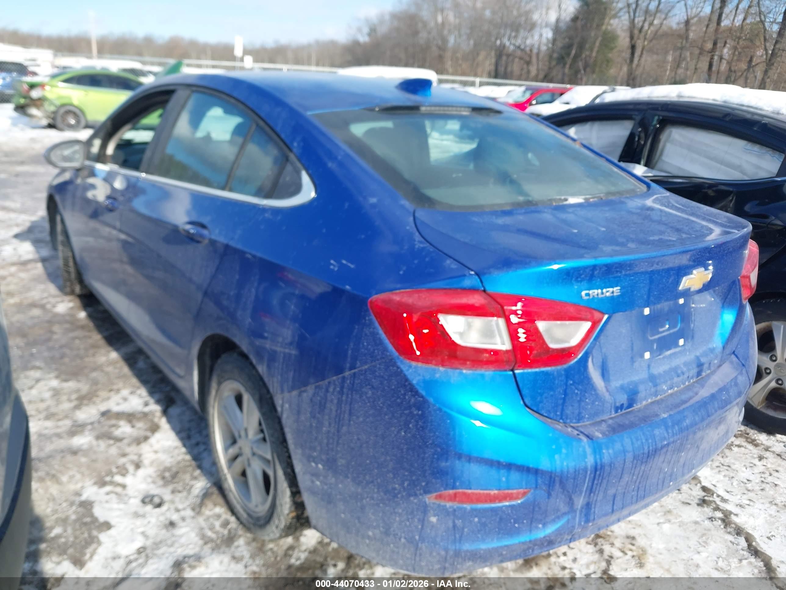 CHEVROLET CRUZE image 3
