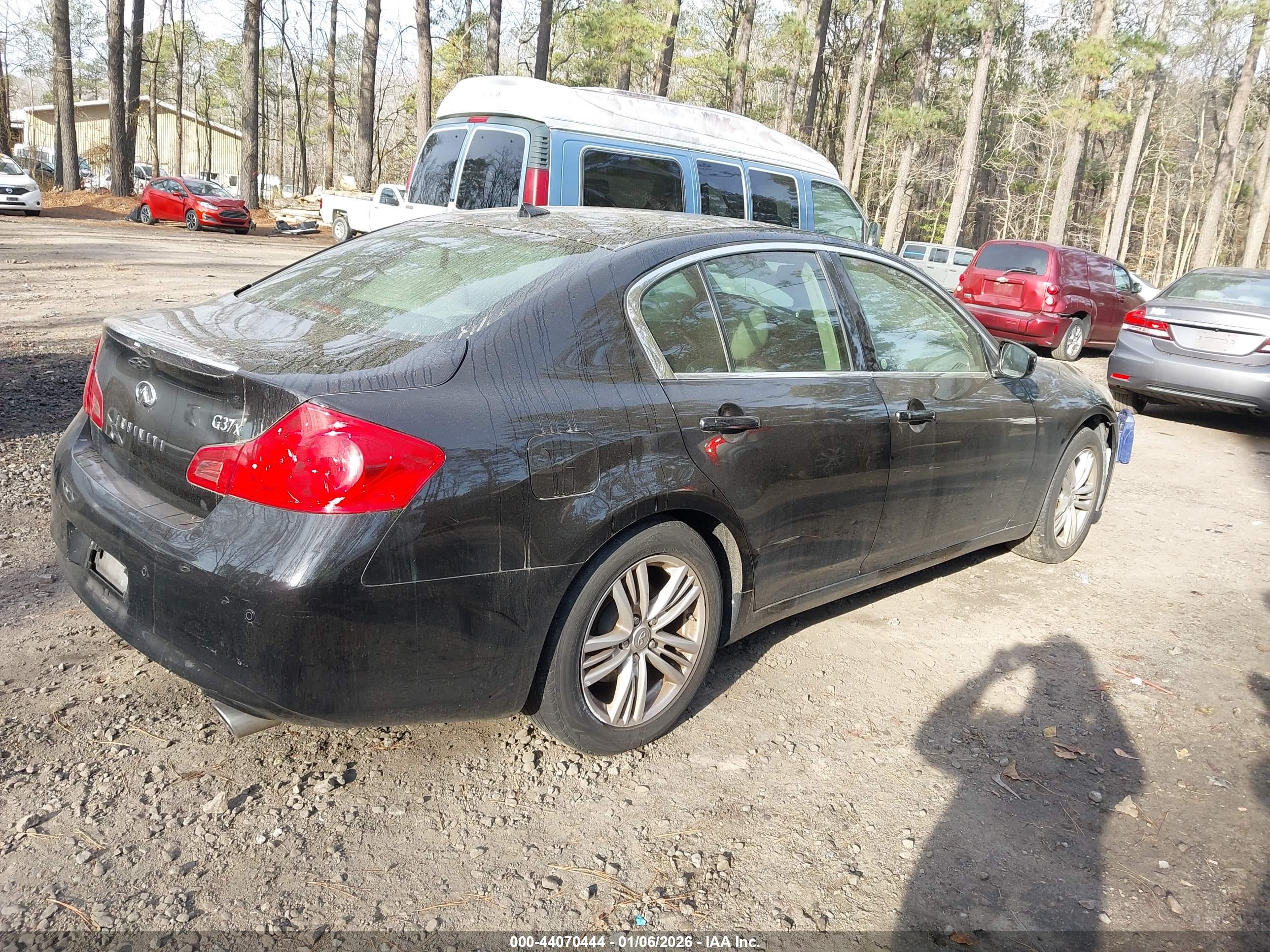 INFINITI G37X image 4