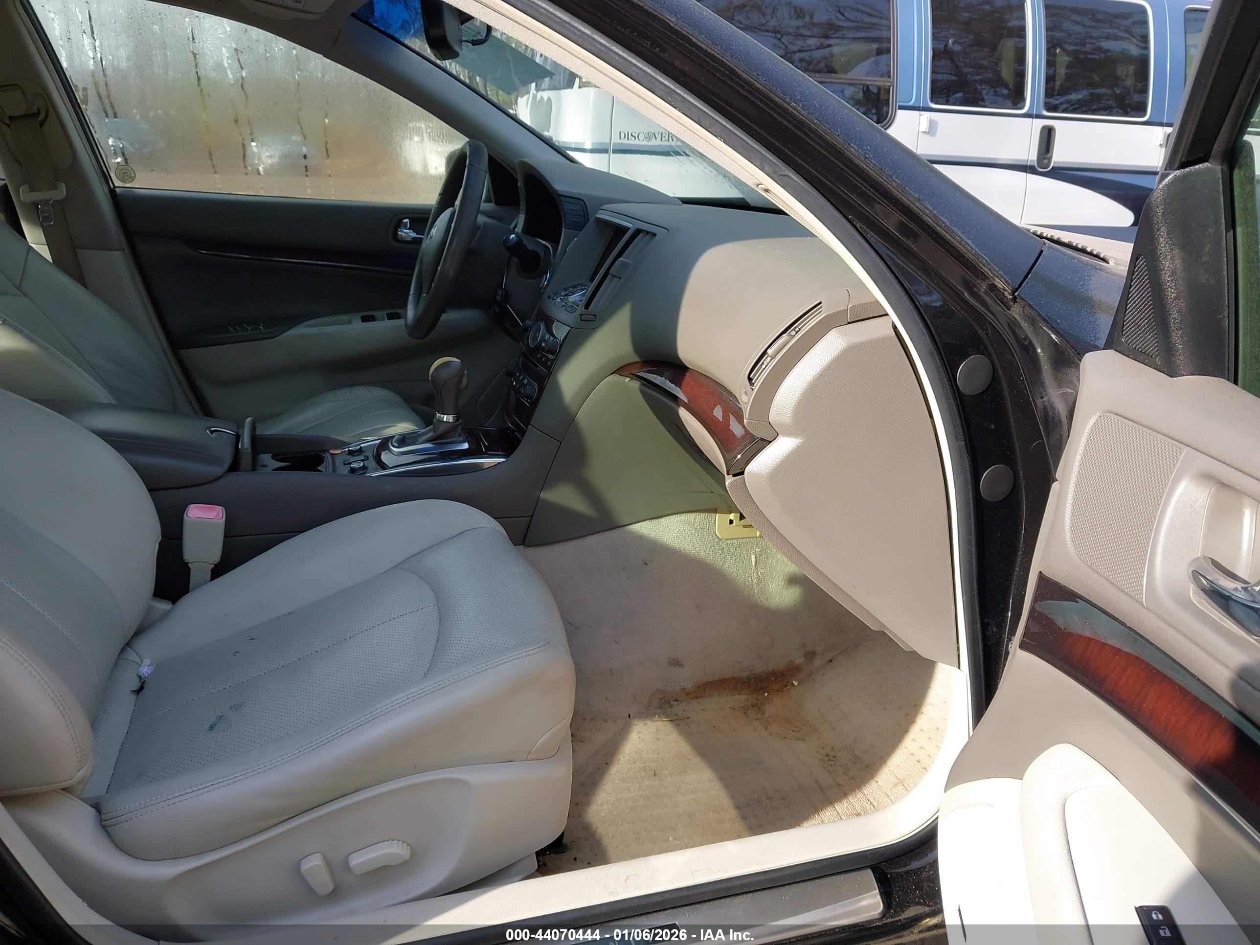 INFINITI G37X image 5