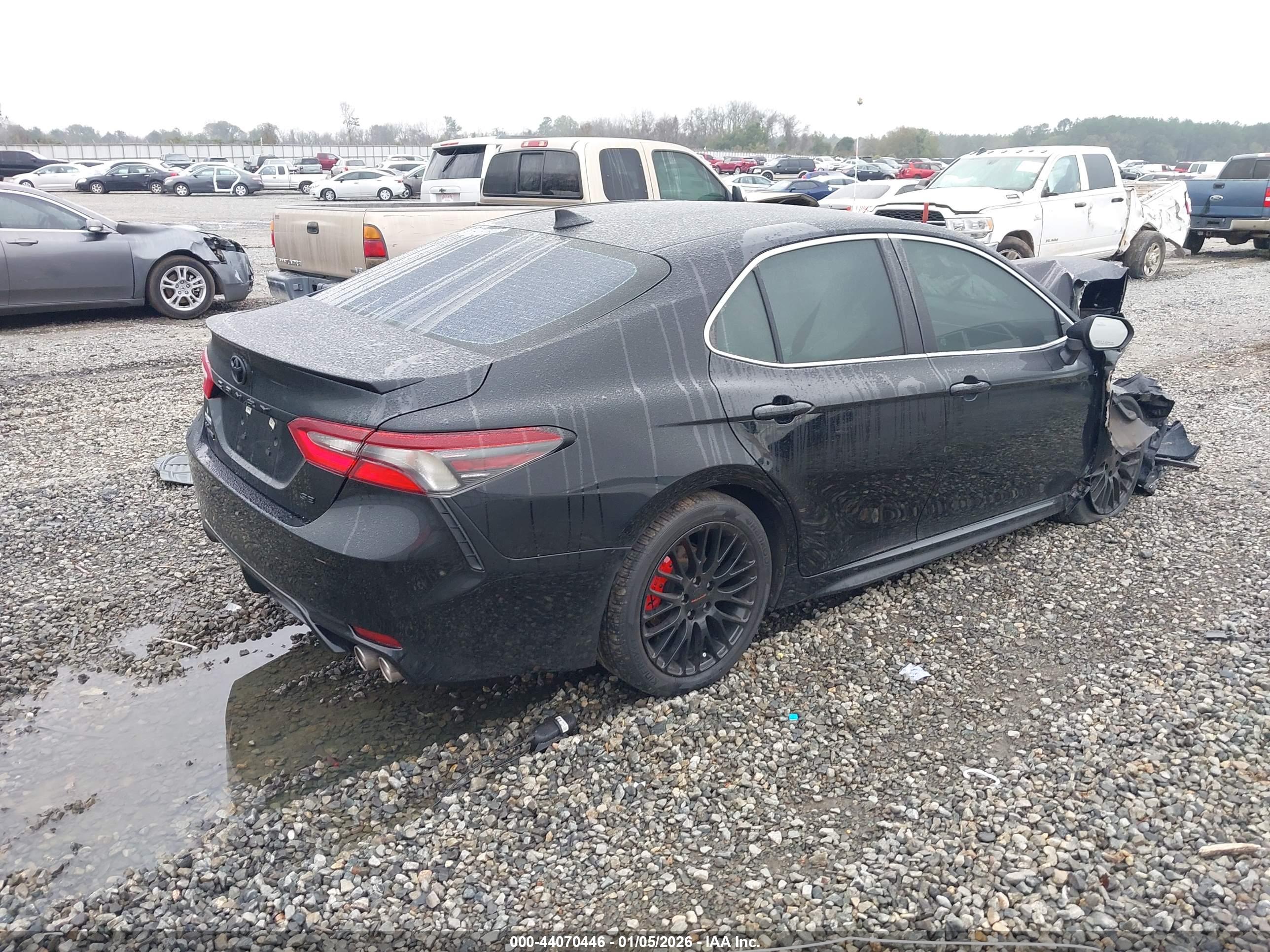 TOYOTA CAMRY image 4