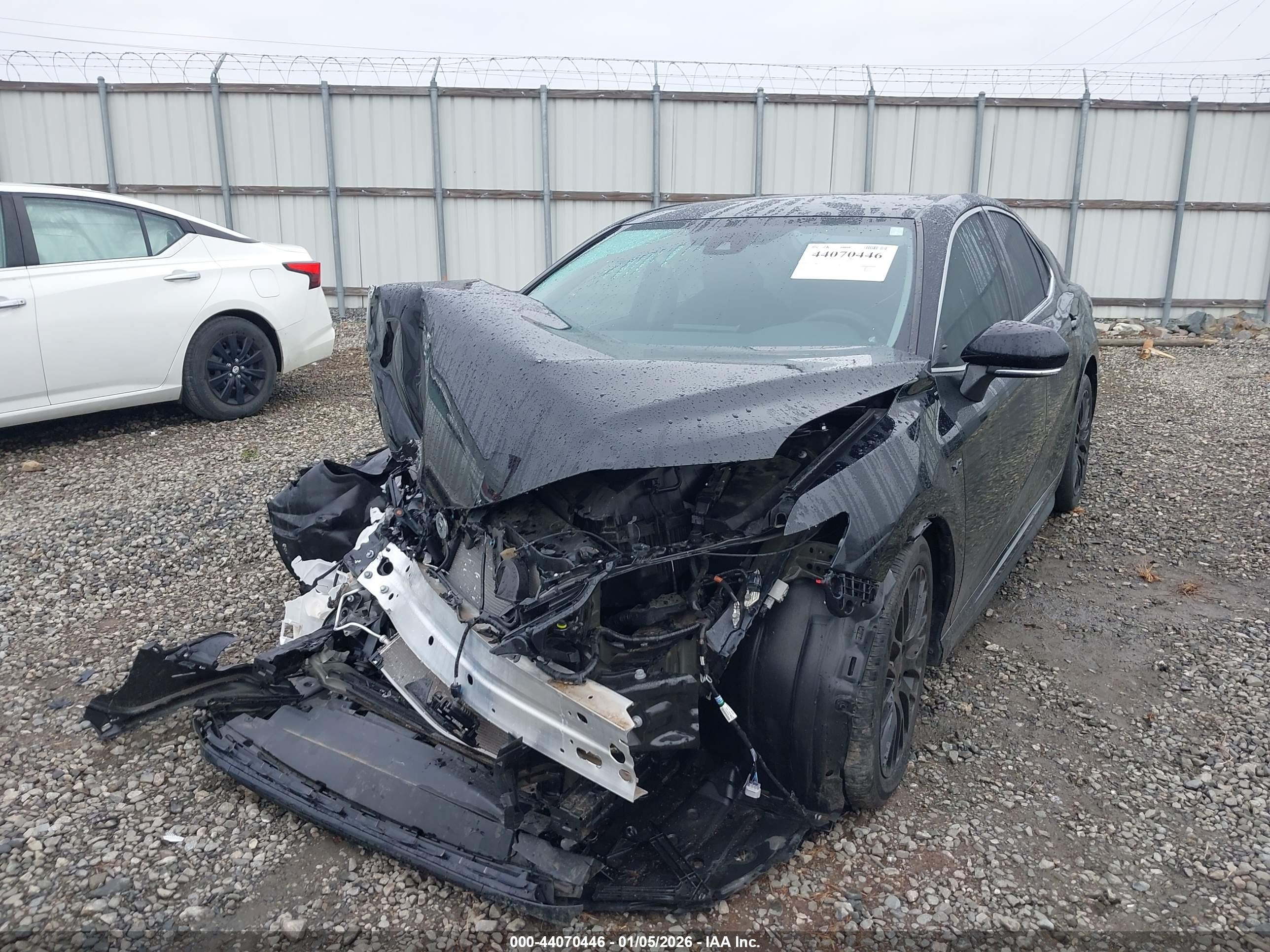 TOYOTA CAMRY image 6