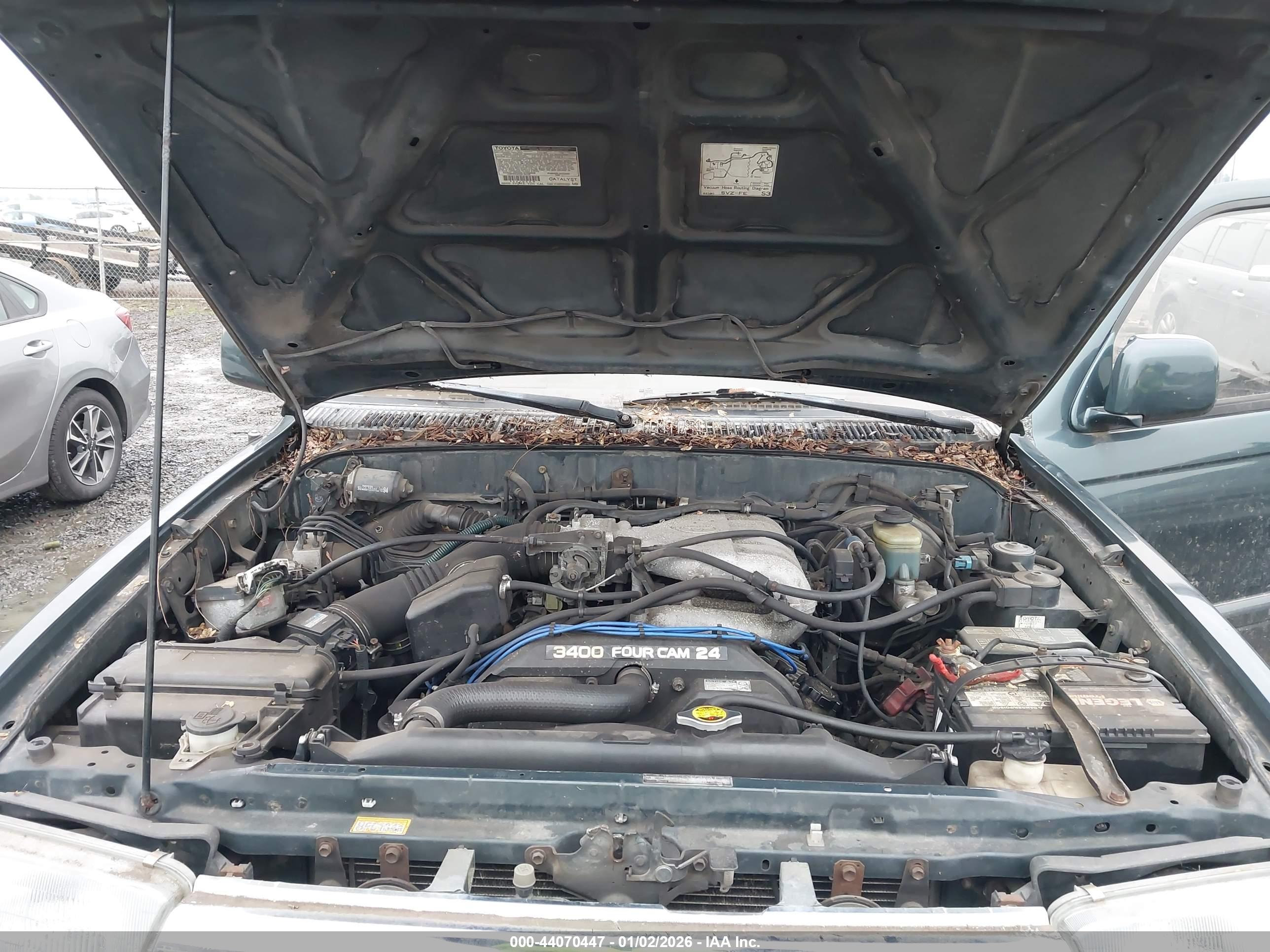 TOYOTA 4RUNNER image 10