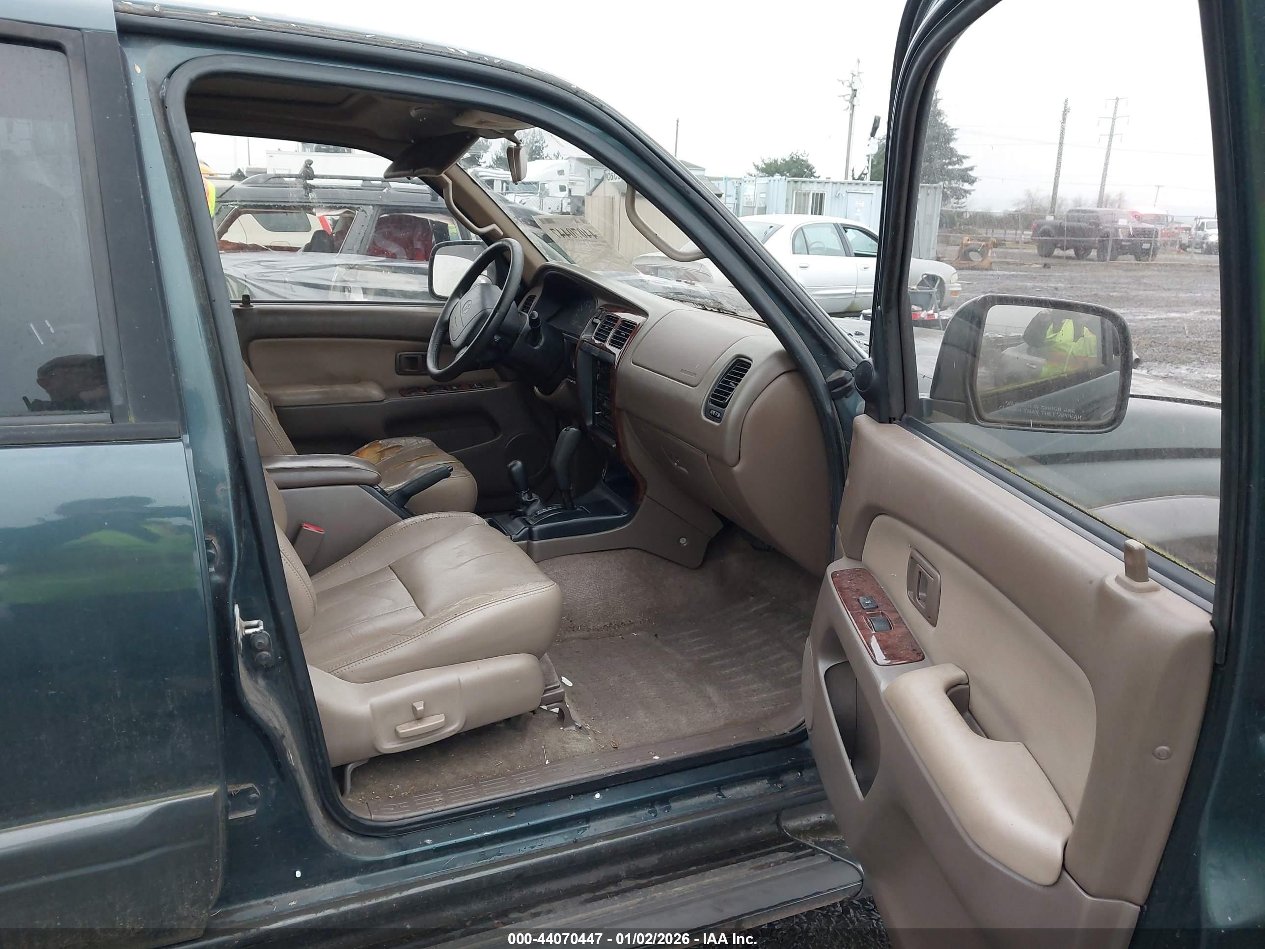 TOYOTA 4RUNNER image 5