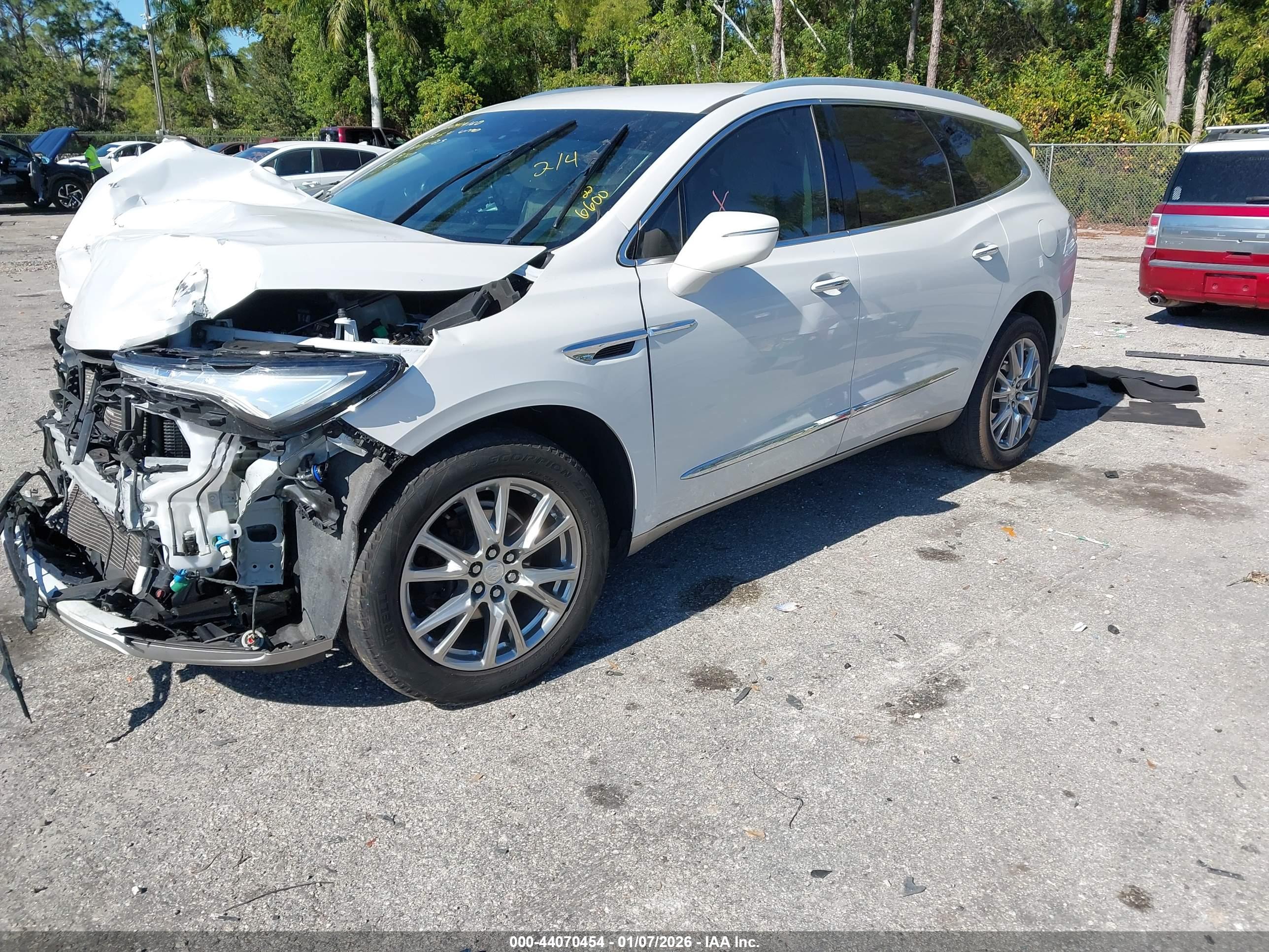 BUICK ENCLAVE image 2