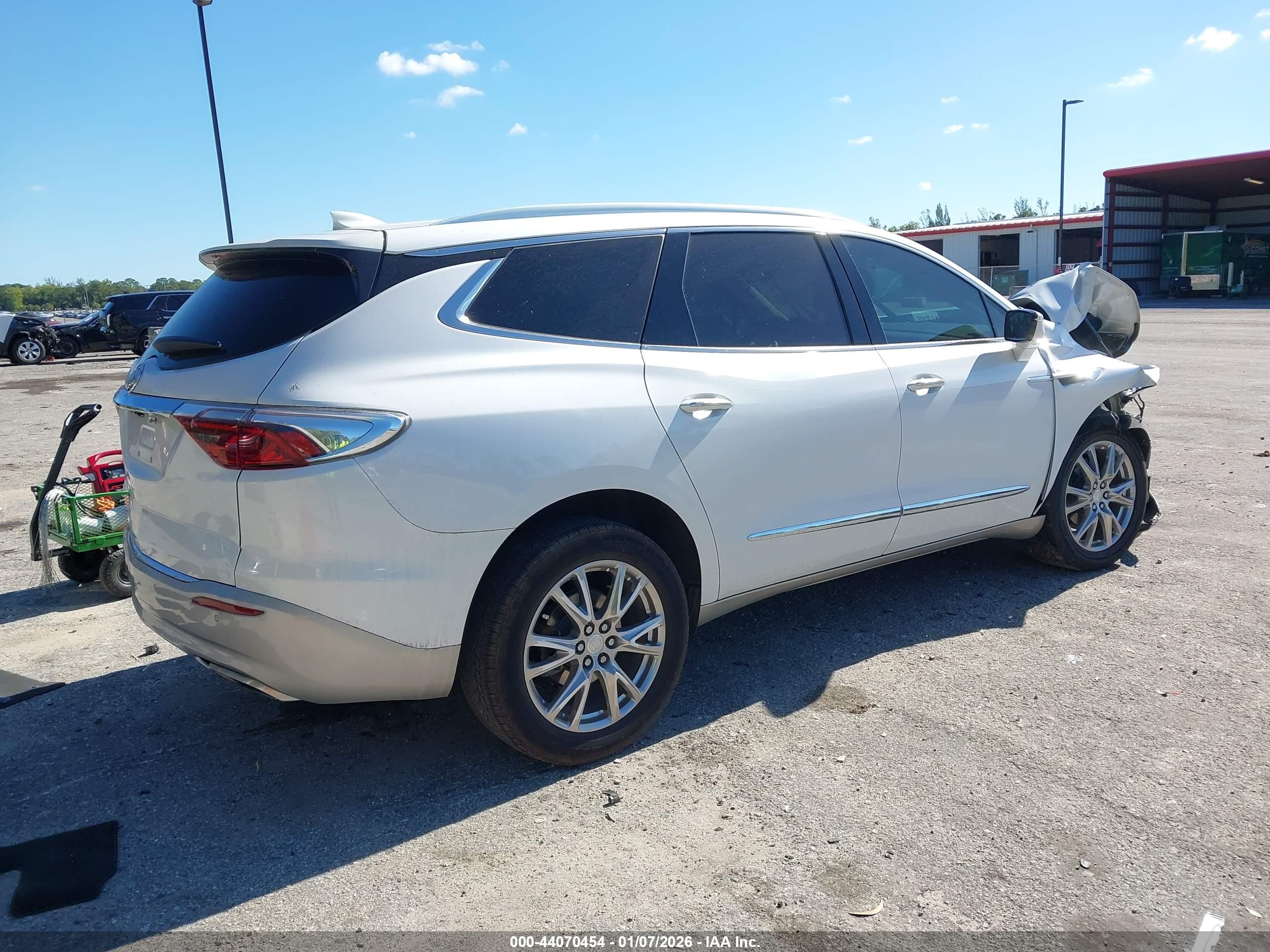 BUICK ENCLAVE image 4
