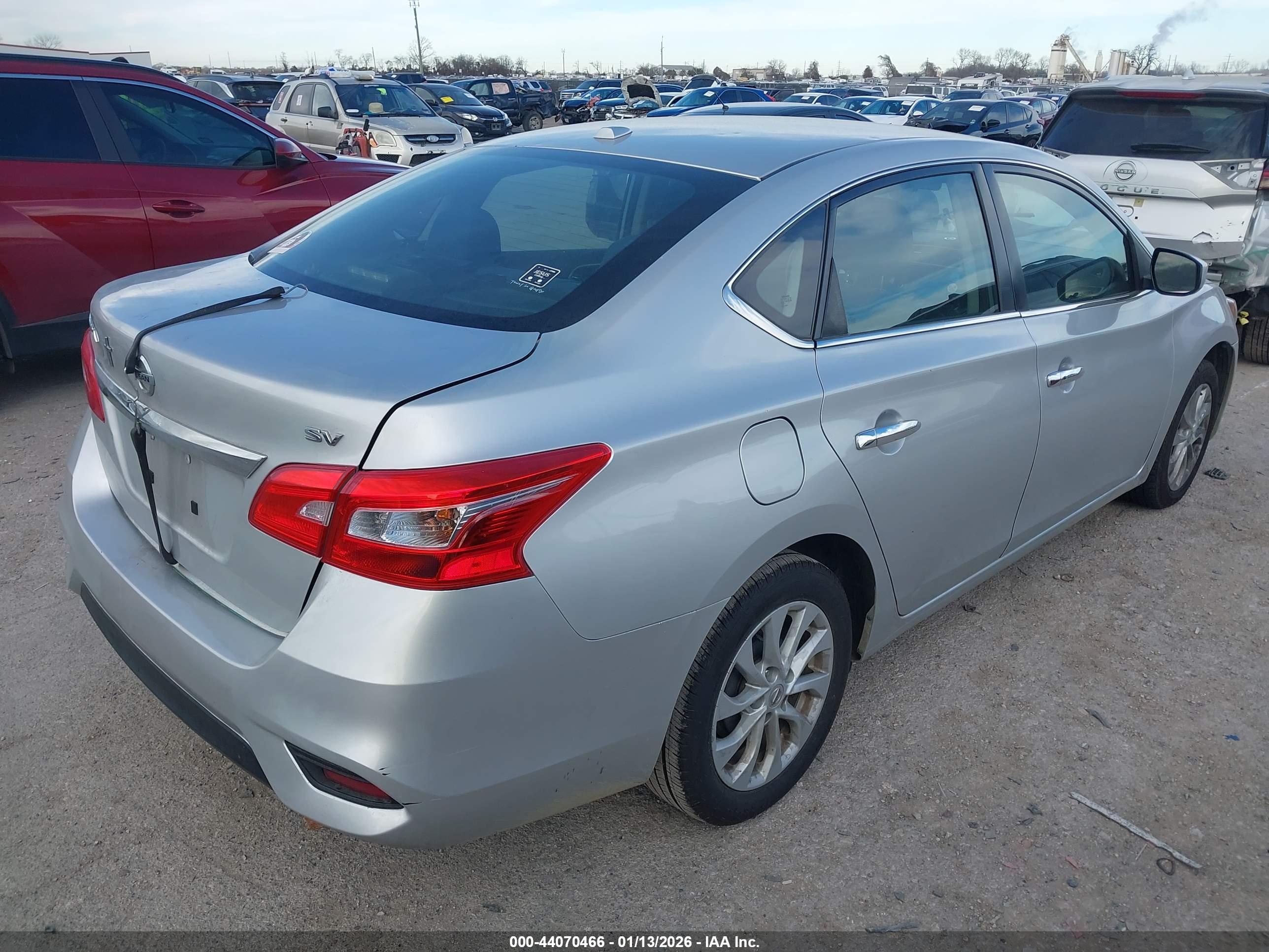 NISSAN SENTRA image 4