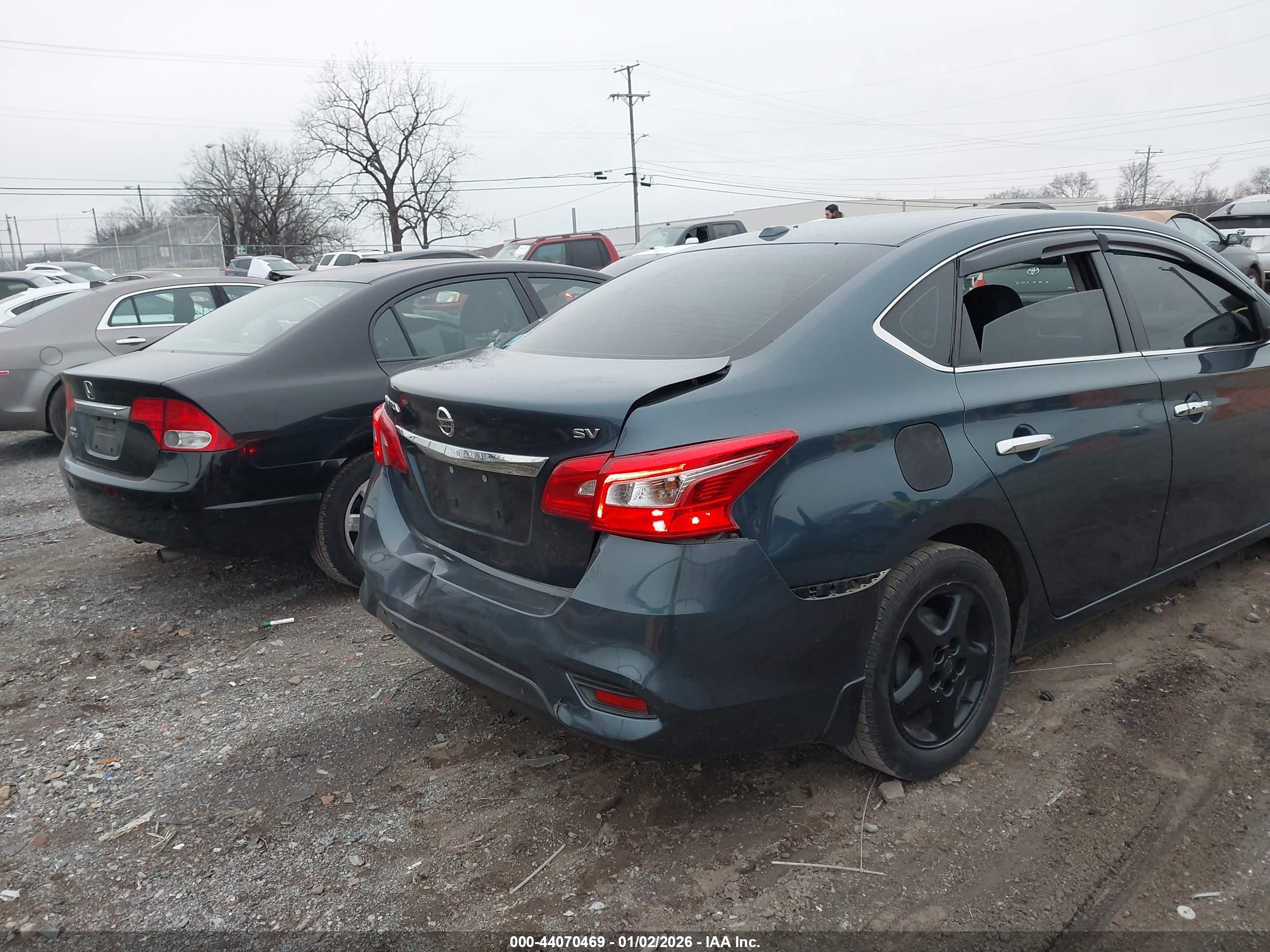 NISSAN SENTRA image 6