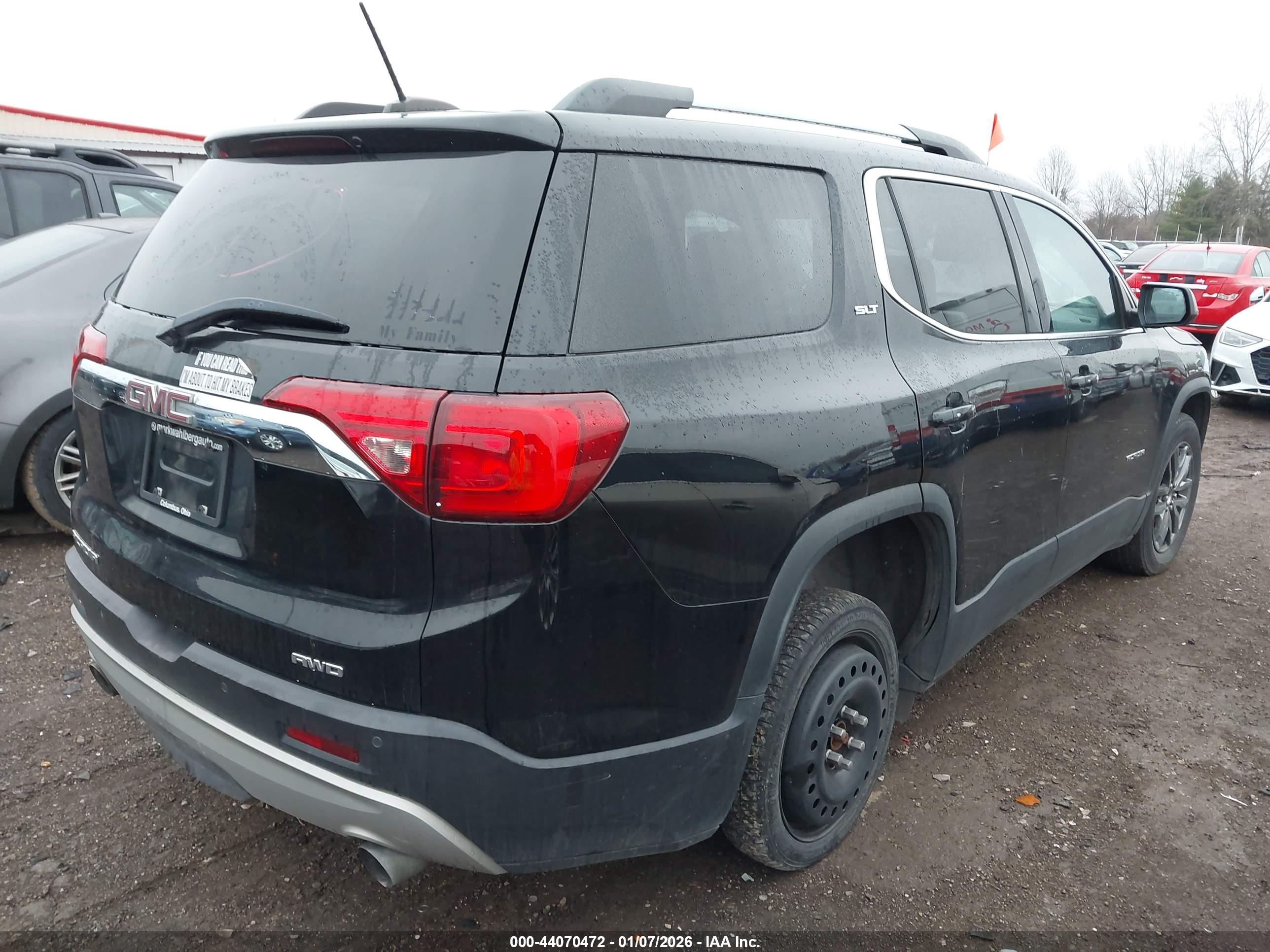 GMC ACADIA image 4