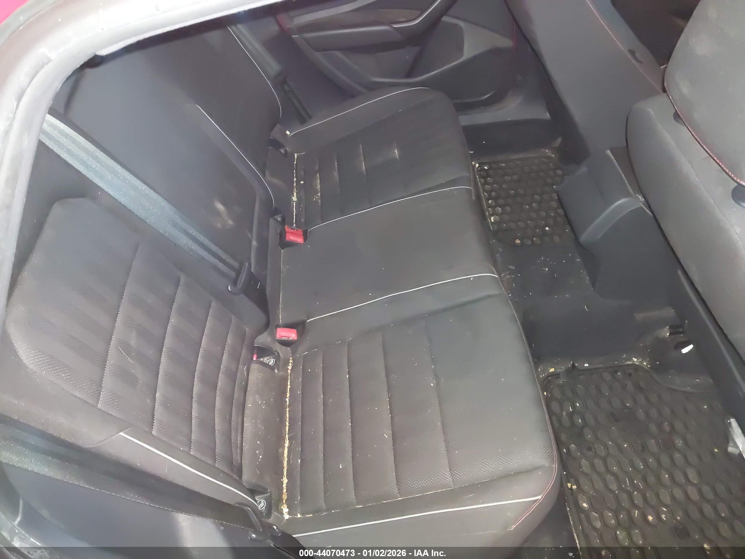 VOLKSWAGEN JETTA image 8