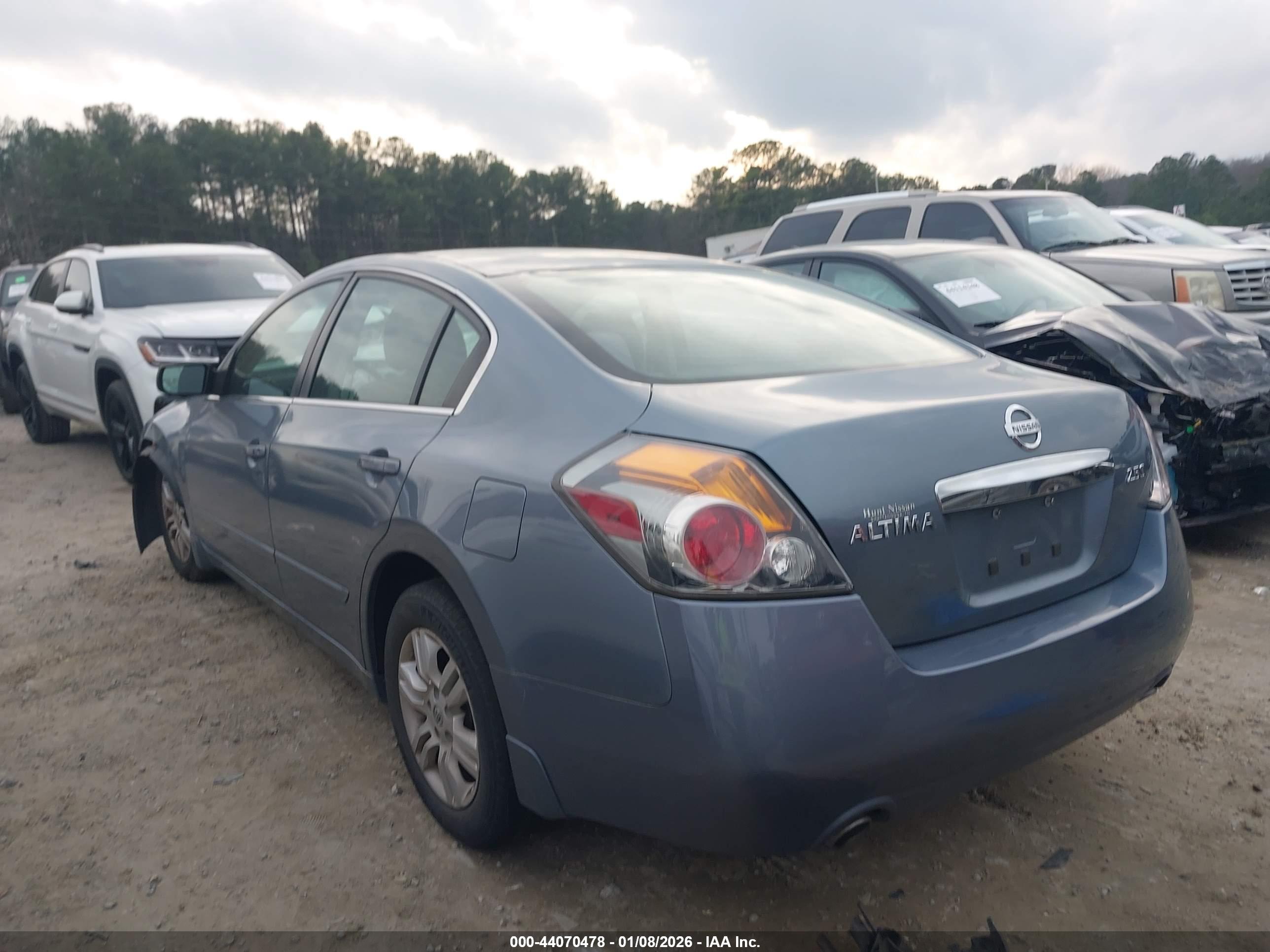 NISSAN ALTIMA image 3