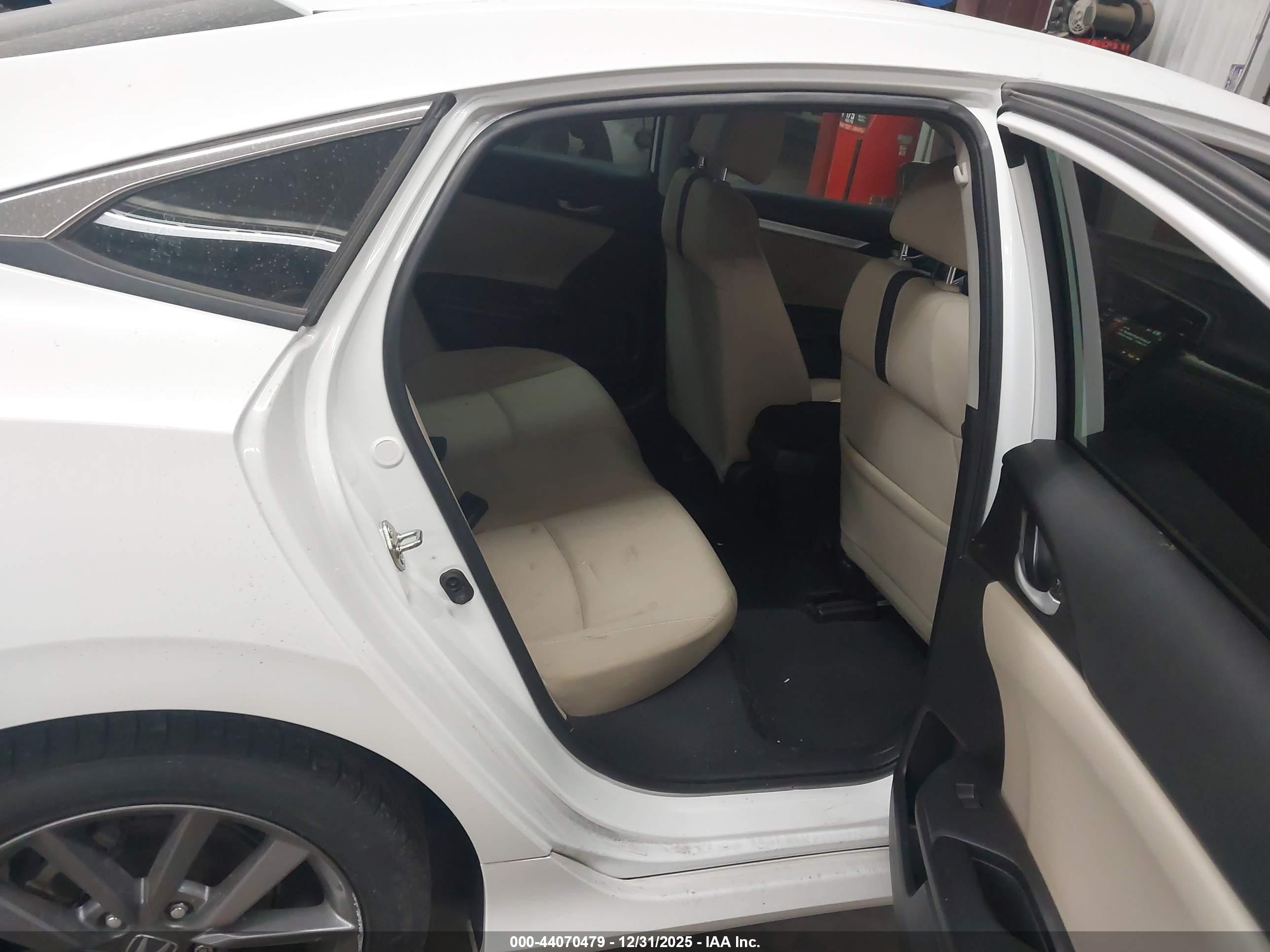 HONDA CIVIC image 8
